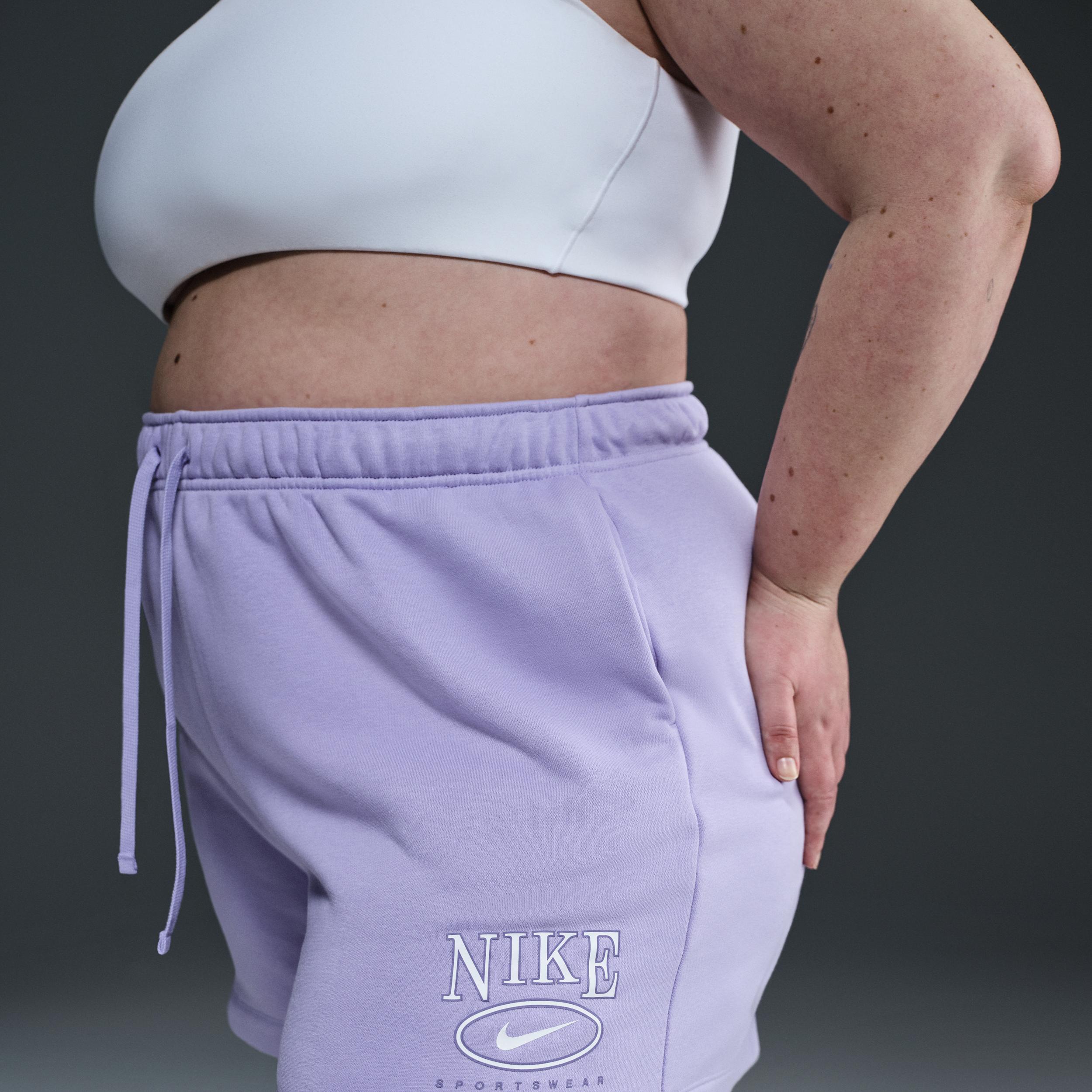 Women's Nike Sportswear Club Fleece Mid-Rise 4" Graphic Shorts (Plus Size) Product Image