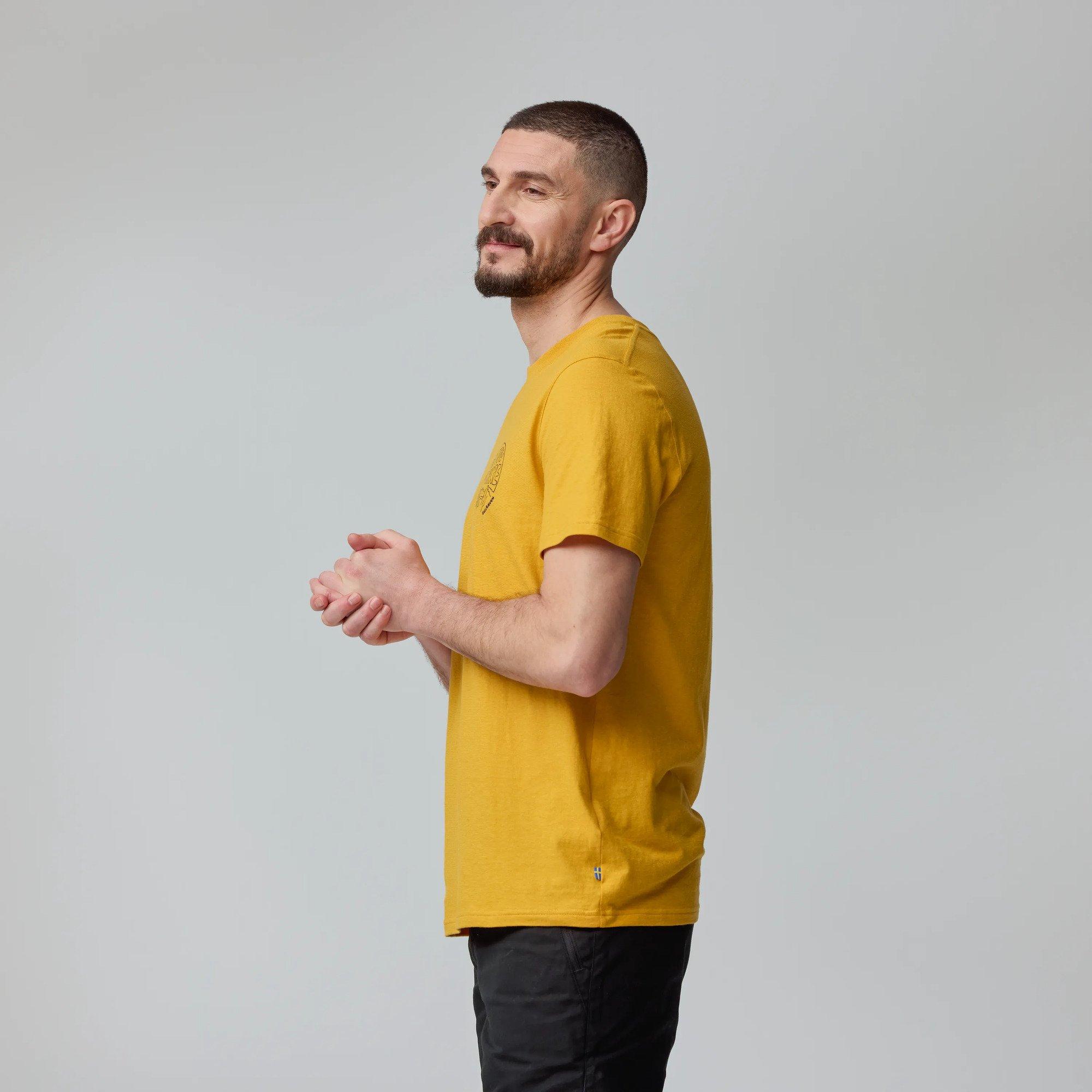 Hemp Blend Out Here T-shirt M Product Image