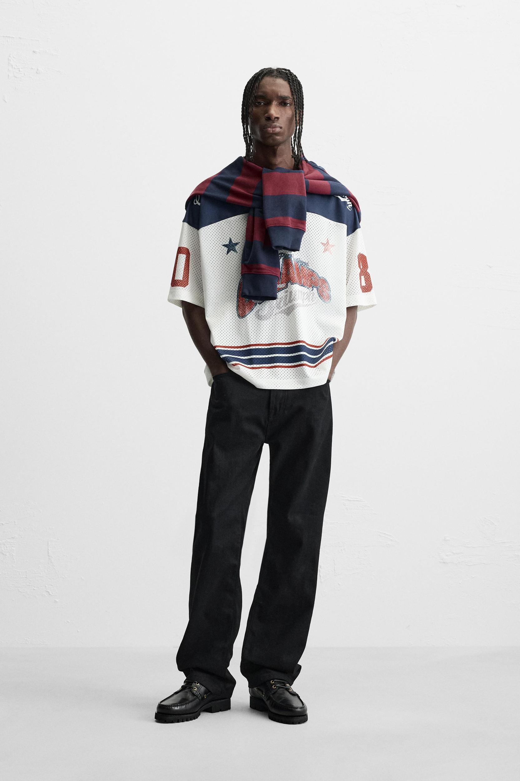 RETRO AMERICAN FOOTBALL T-SHIRT Product Image