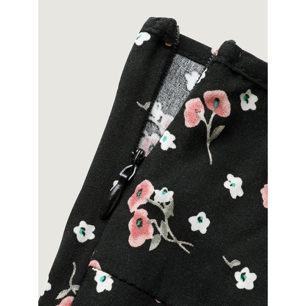 Plus Size Black Romantic Florals Belted Pockets Jumpsuit Women Leisure Sleeveless Heart neckline Casual Loose Jumpsuits BloomChic 12/L Product Image