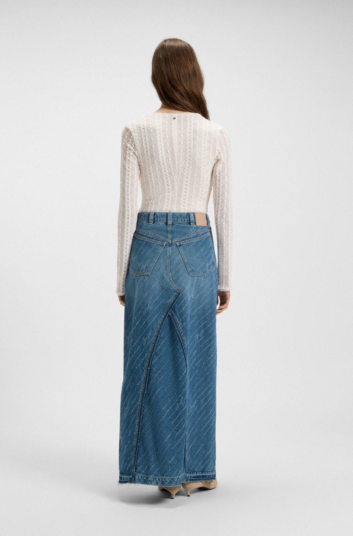 V-neck bodysuit with embroidered structure Product Image