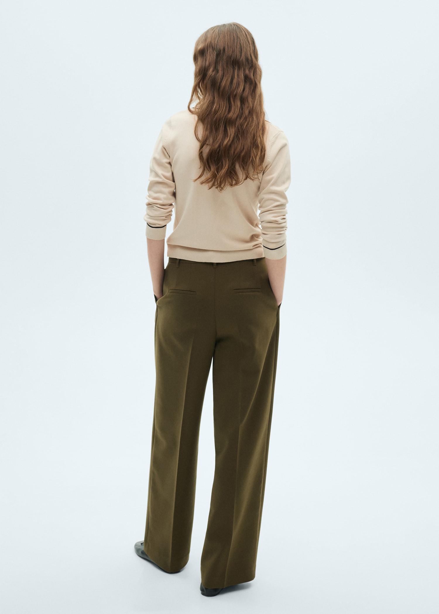 Sweater with contrasting lapels and trims - Women | MANGO USA Product Image