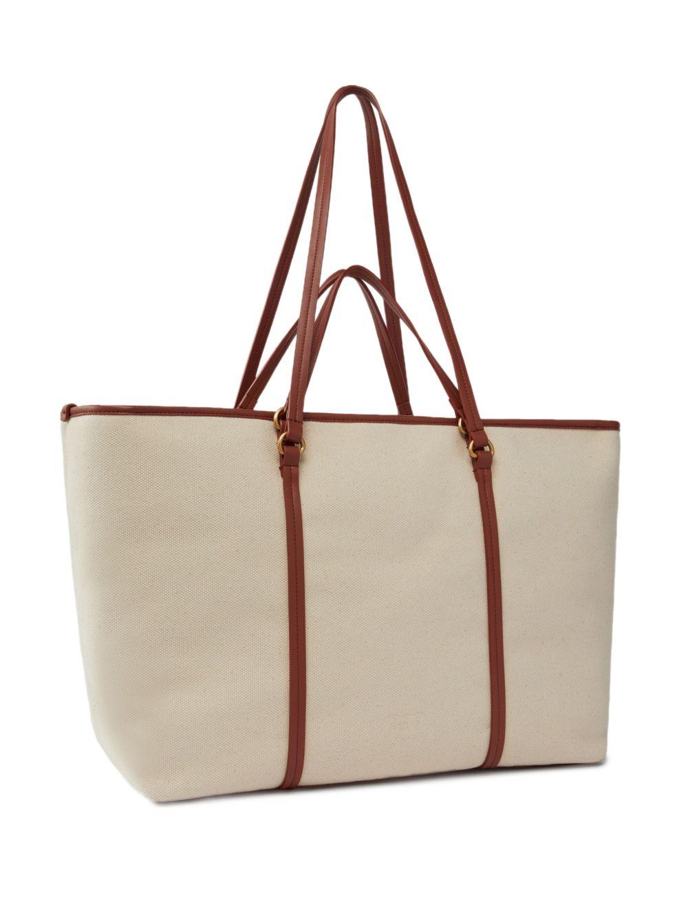 Love Birds tote bag Product Image