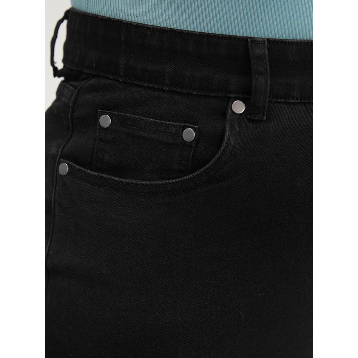 Plus Size Very Stretchy High Rise Black Wash Rivet Detail Knee Denim Shorts Women Black Casual Plain High stretch Pocket Jeans BloomChic 26/4X Product Image