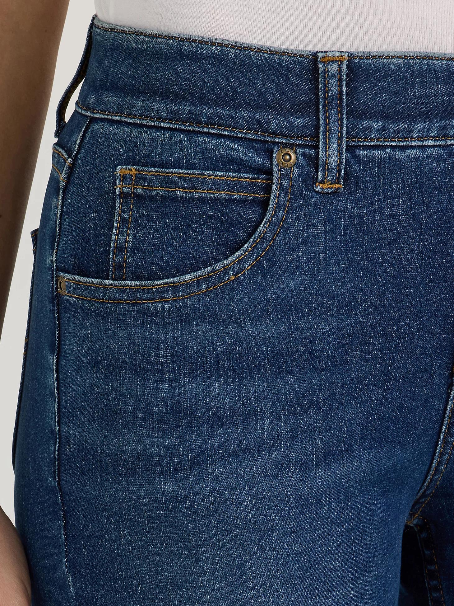 Women's Ultra Lux Comfort Flex Motion Slim Straight Jean with Ever Fit® | Women's Jeans | Lee® Product Image