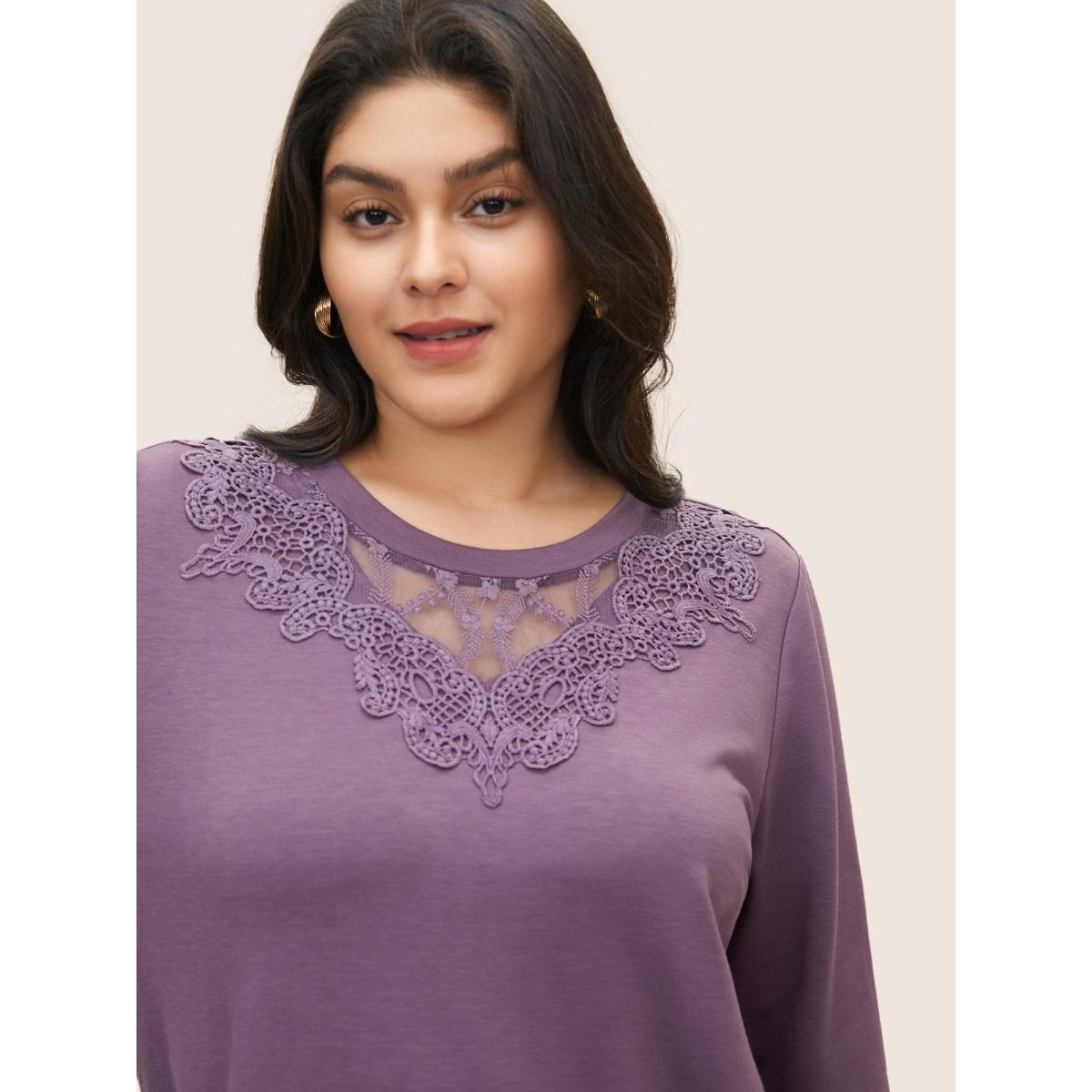 Plus Size Round Neck Lace Patchwork Sweatshirt Women Mauve Casual See through Round Neck Everyday Sweatshirts BloomChic 28/5X Product Image