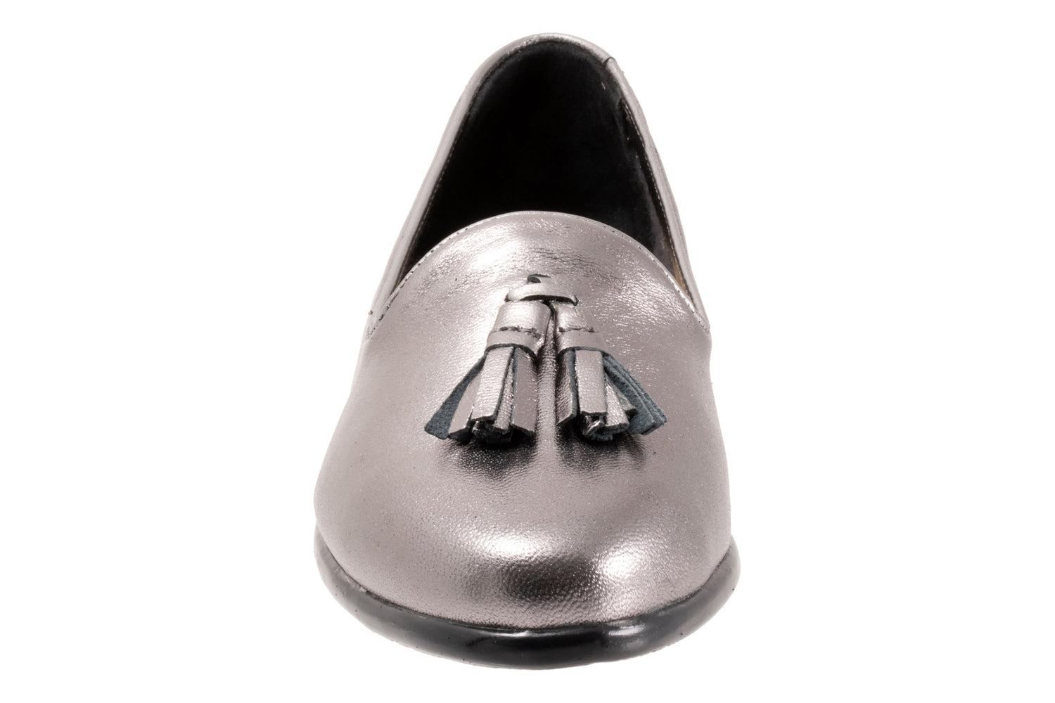 Liz Tassel Product Image