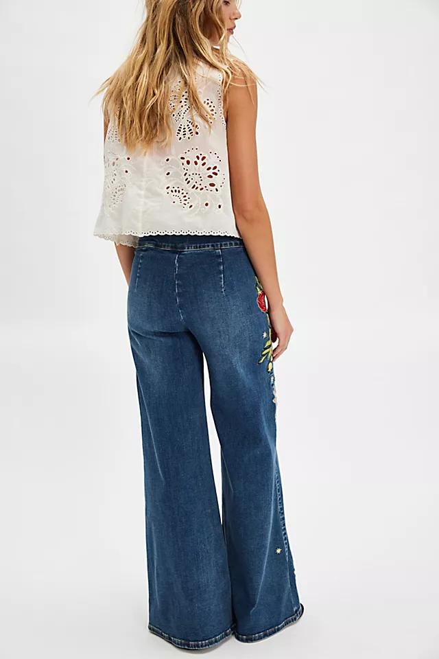 Driftwood Pull-On Wide-Leg Jeans Product Image
