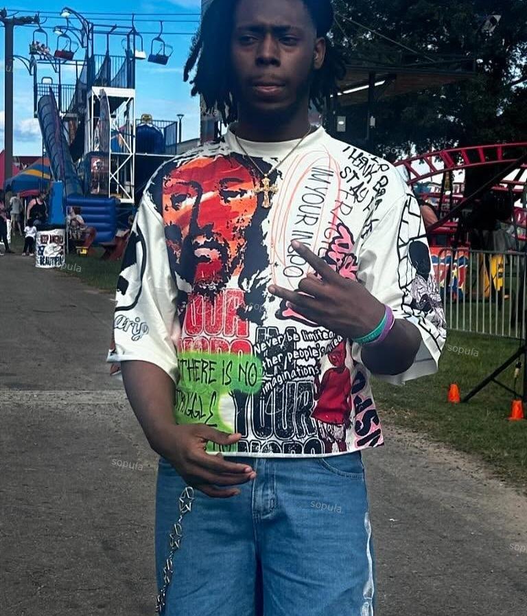 Vintage Jesus Graphic White Cropped T-Shirt Product Image