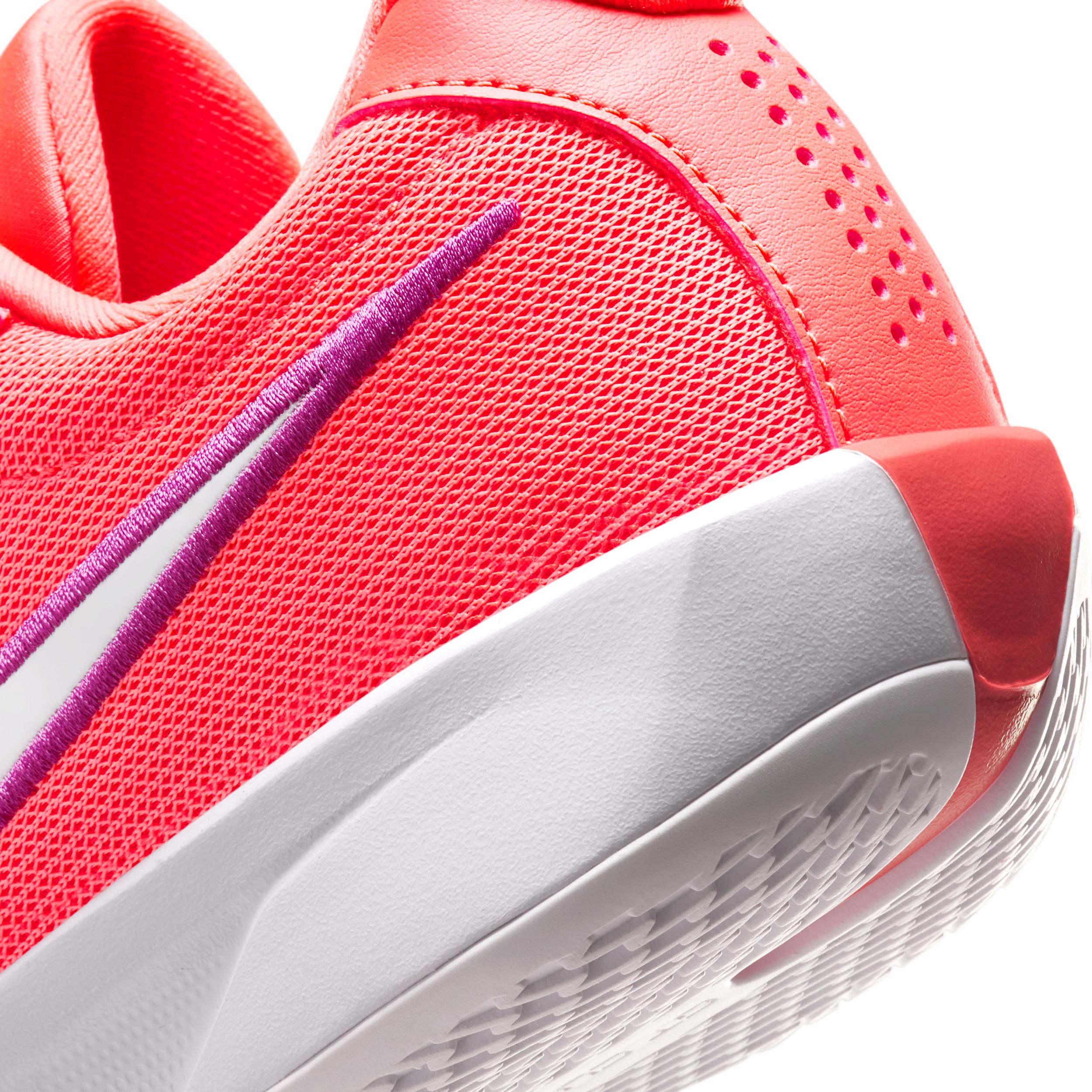 Nike Women's G.T. Cut Academy Basketball Shoes Product Image