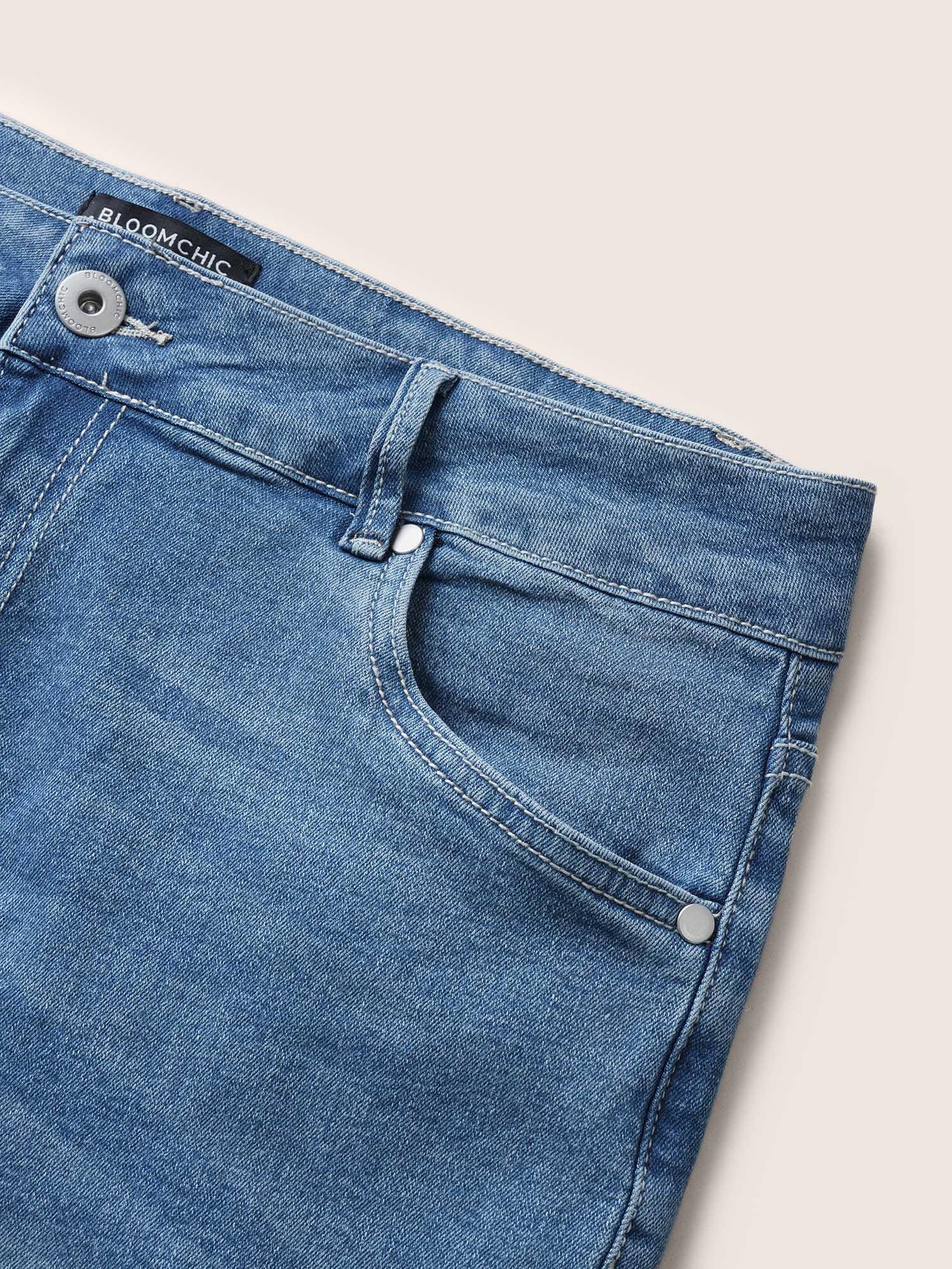 Very Stretchy High Rise Dark Wash Denim Shorts Female Product Image