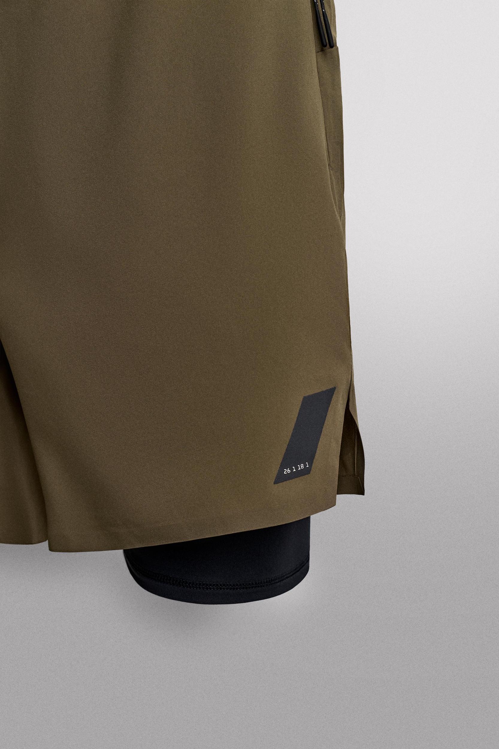 2-IN-1 TRAINING SHORTS Product Image