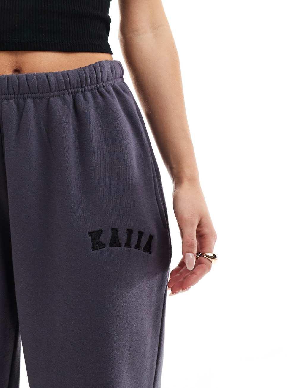 Kaiia Petite cuffed sweatpants in dark gray Product Image
