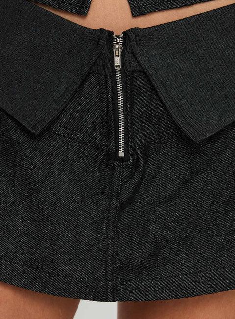 Isibel Skort Black Product Image