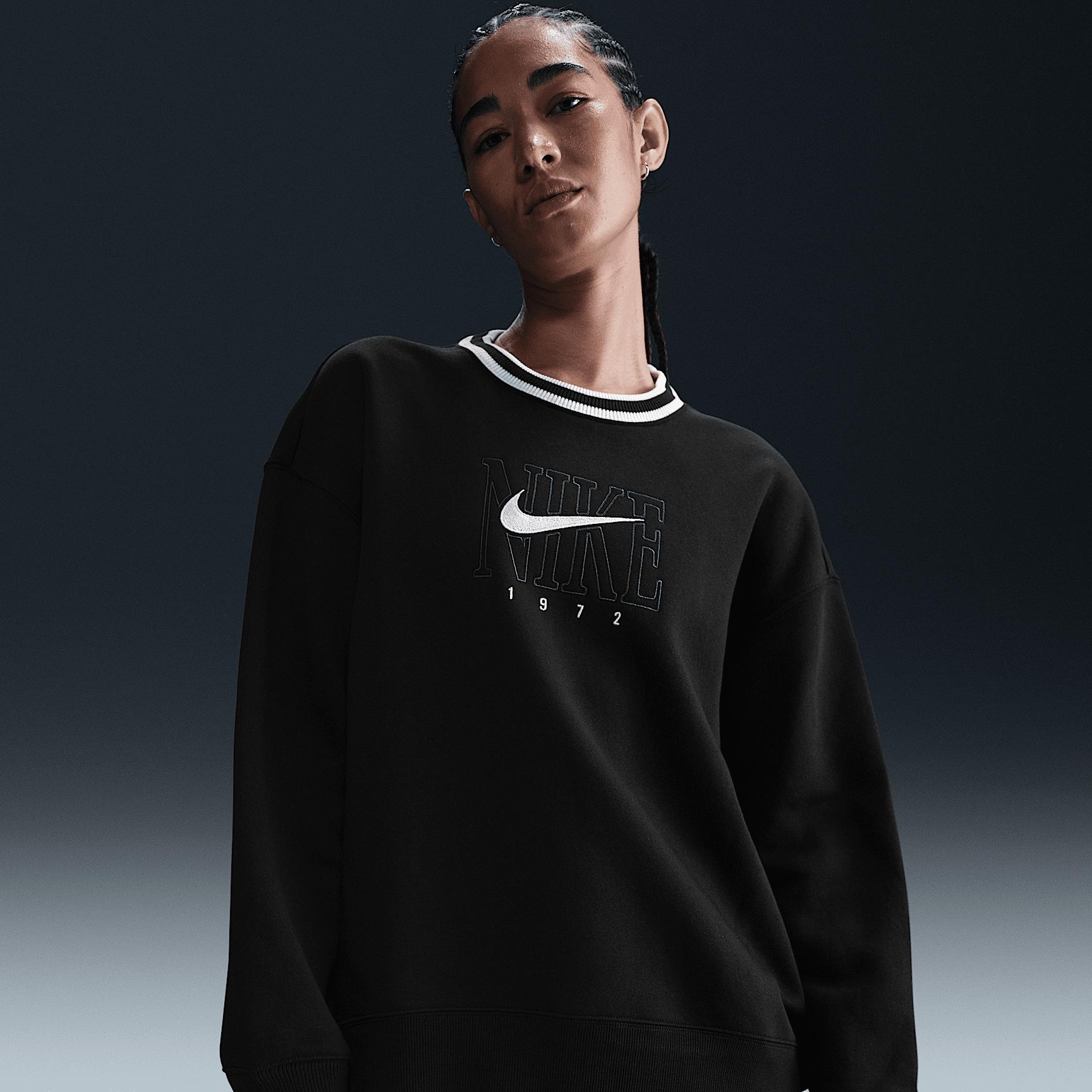Womens Nike Sportswear Phoenix Fleece Oversized Graphic Crew-Neck Sweatshirt | HJ0949-233 Product Image