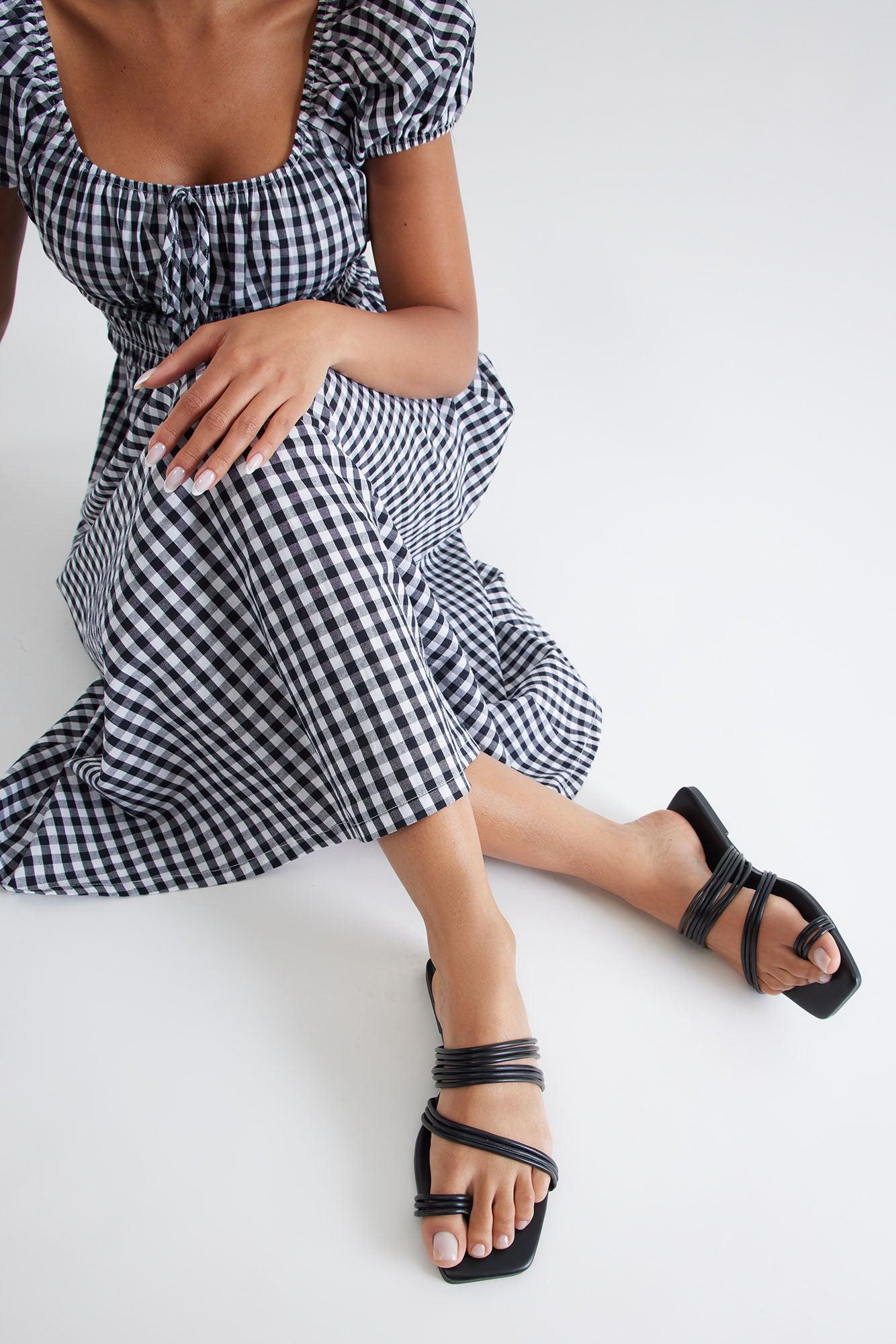 Lou Toe Ring Sandals - Black Product Image