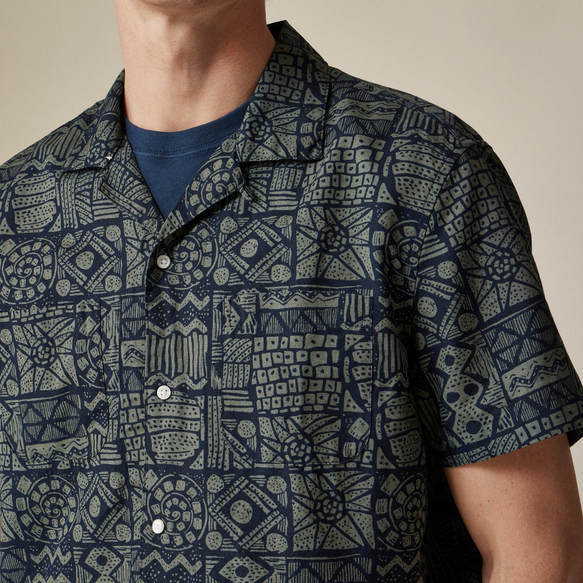 Short-sleeve slub cotton-linen blend camp-collar shirt in print Product Image