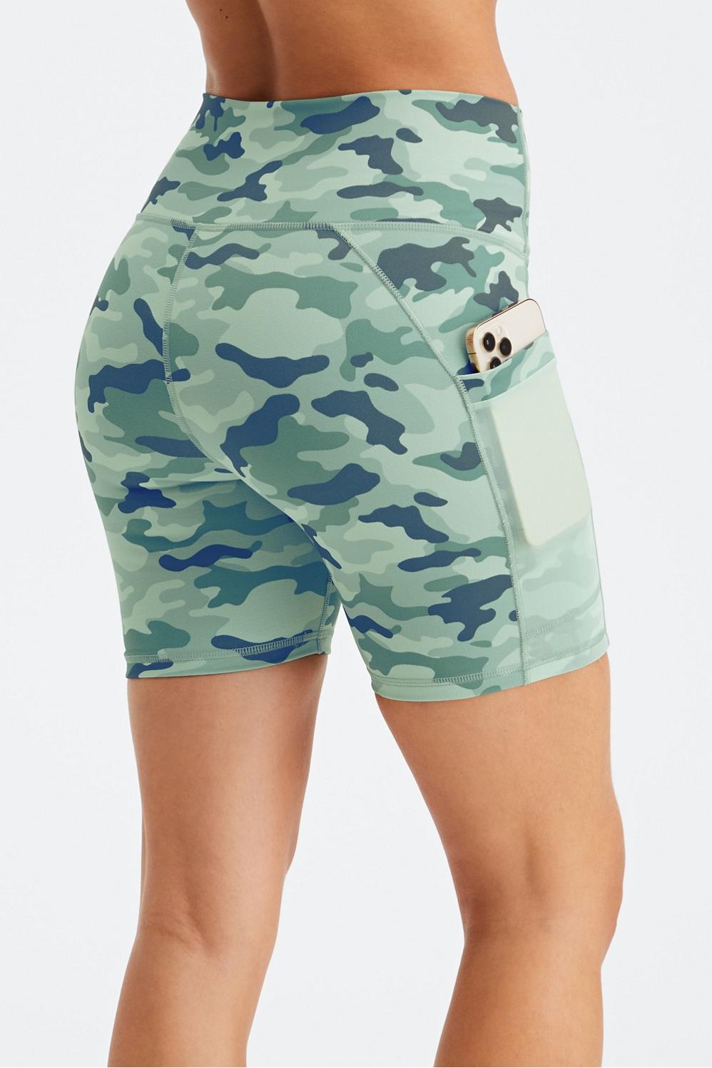Fabletics On-The-Go High-Waisted 6 Short Womens Dusty Garden Camo plus Size 3X Product Image