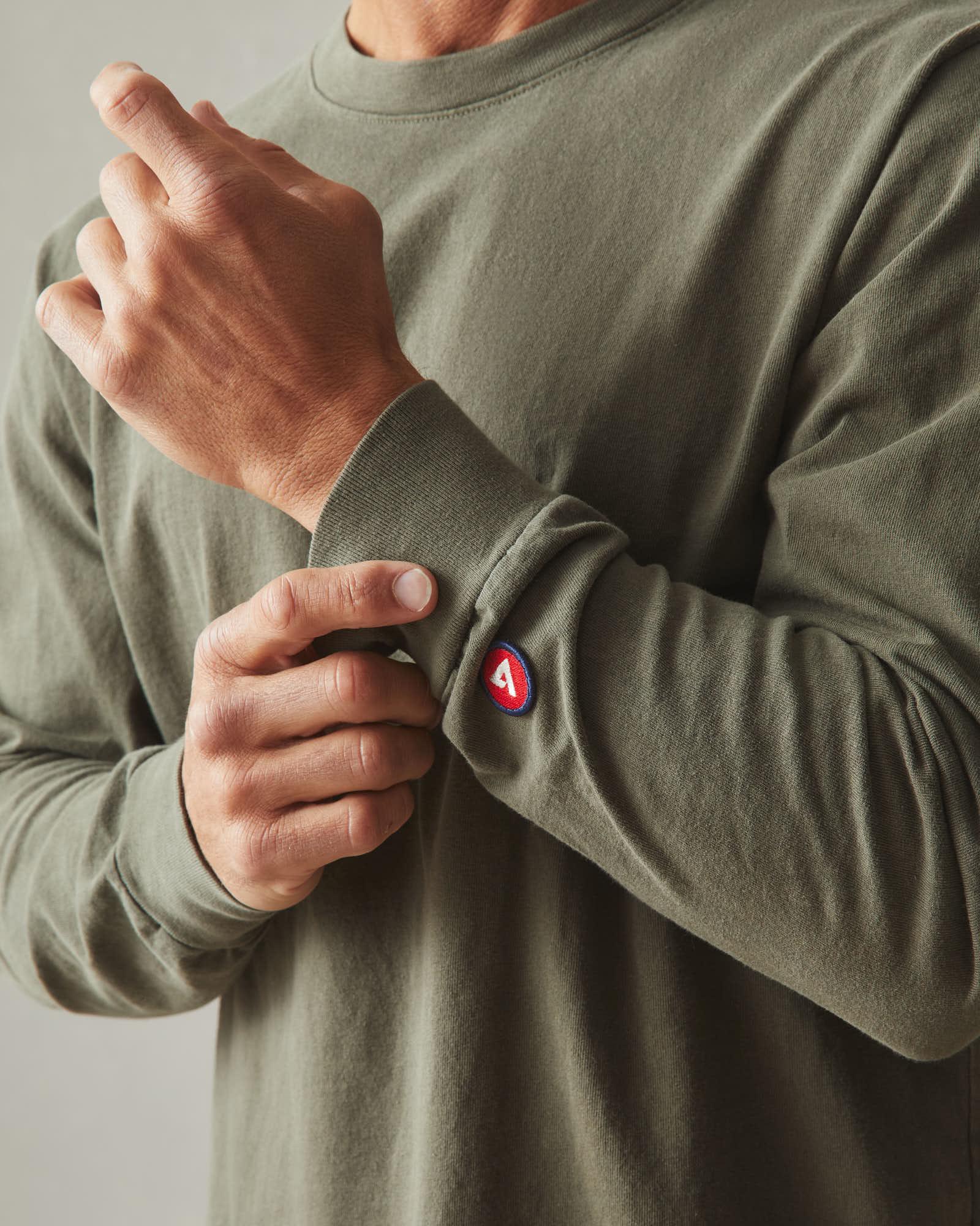 Men's Vintage Crew Long Sleeve Tee - Washed Olive Male Product Image