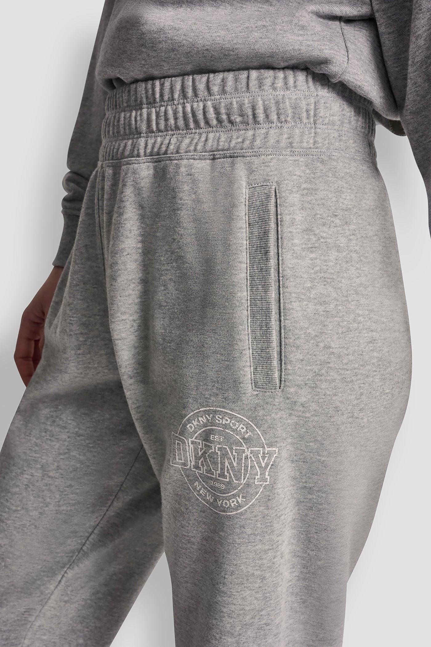 HIGH-RISE LOGO RELAXED JOGGER Product Image