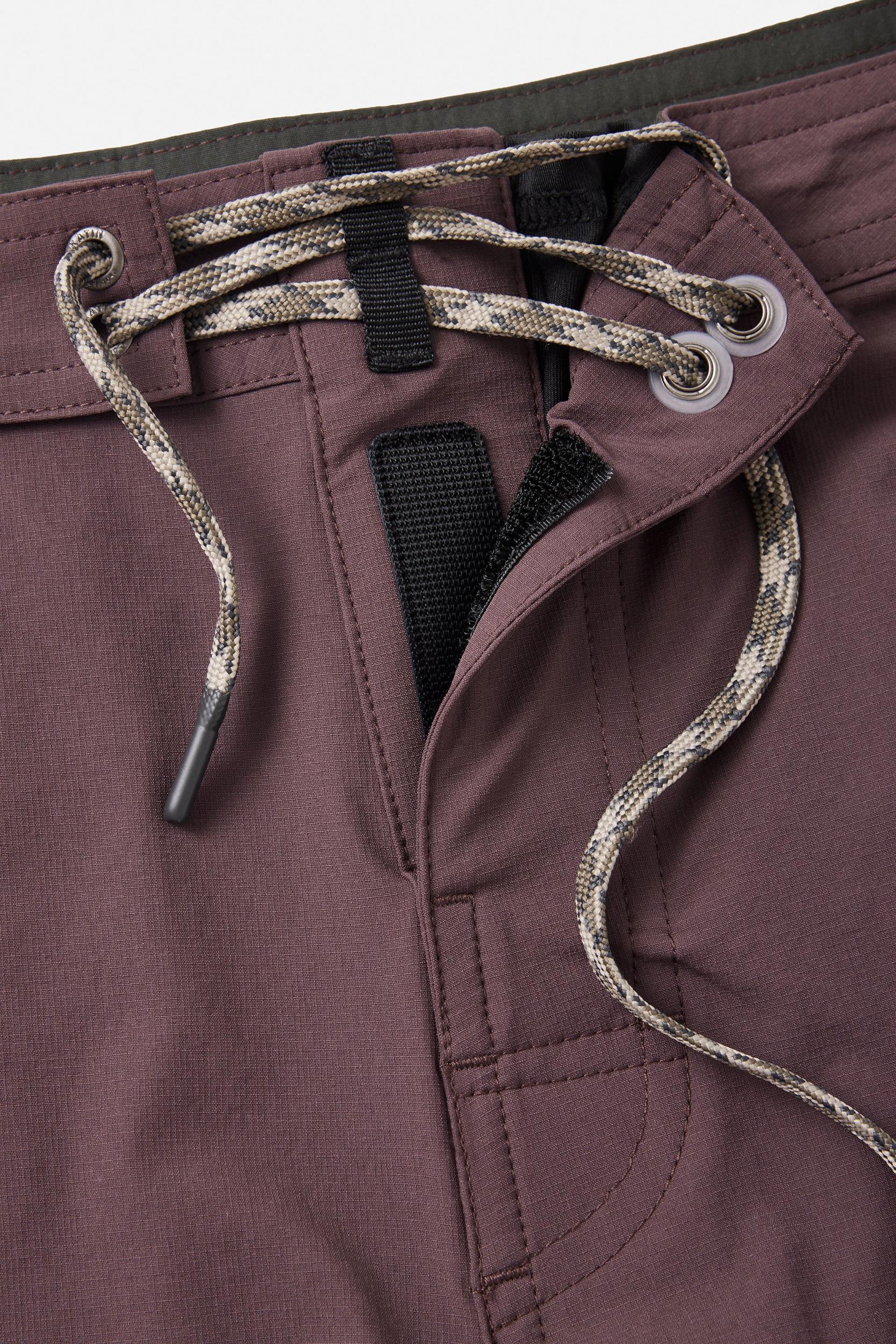 BOYS OTG CREST SURF TRUNK - BLACK WASH / 24 Product Image