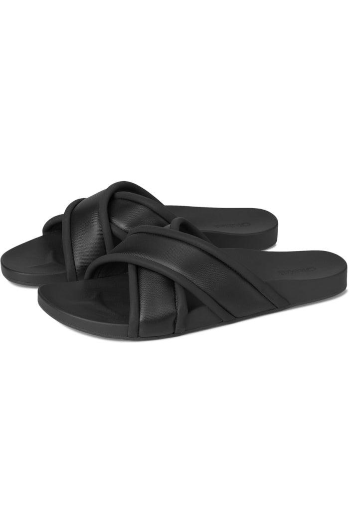 Olukai Ani Product Image