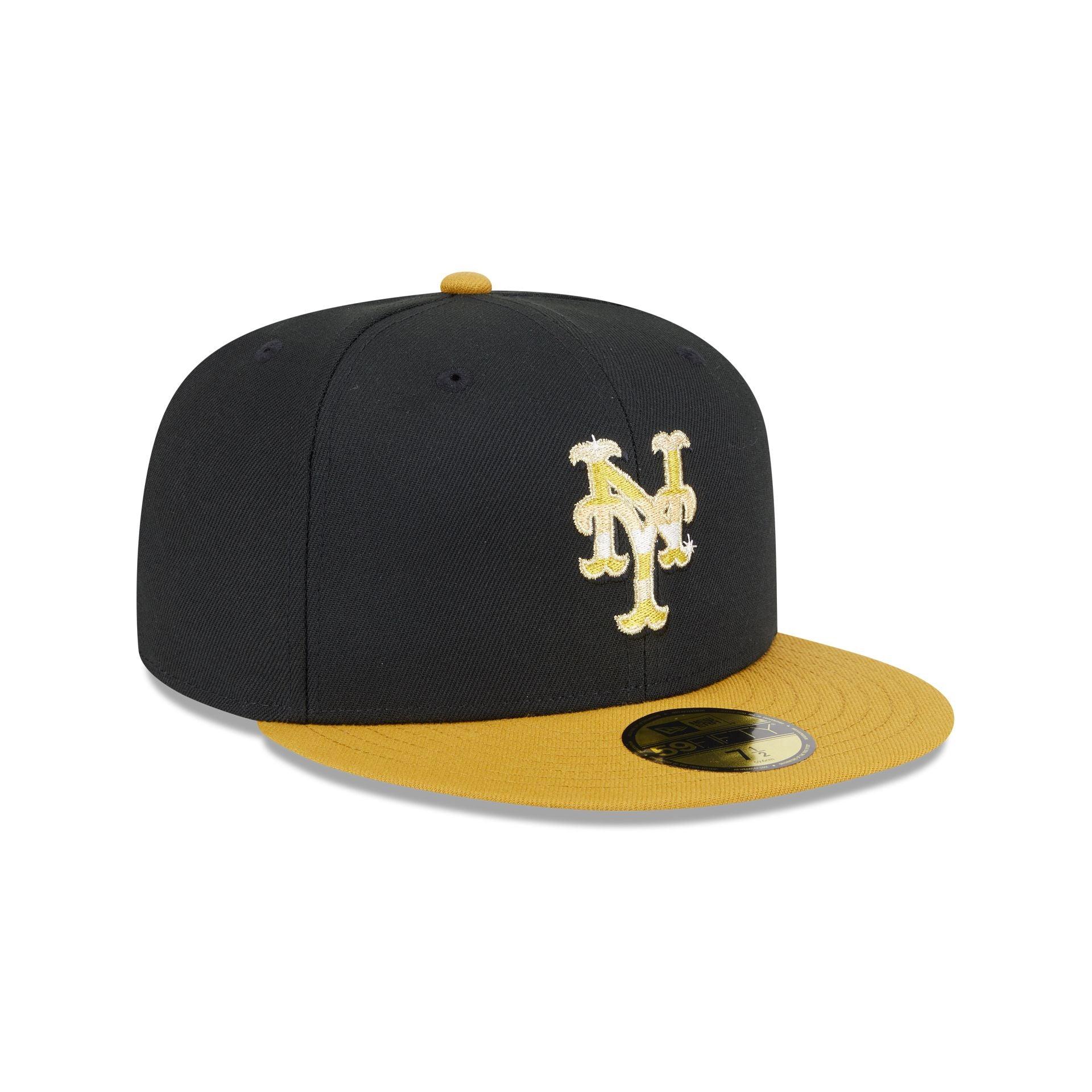 New York Mets Metallic Gold Logo 59FIFTY Fitted Hat Male Product Image