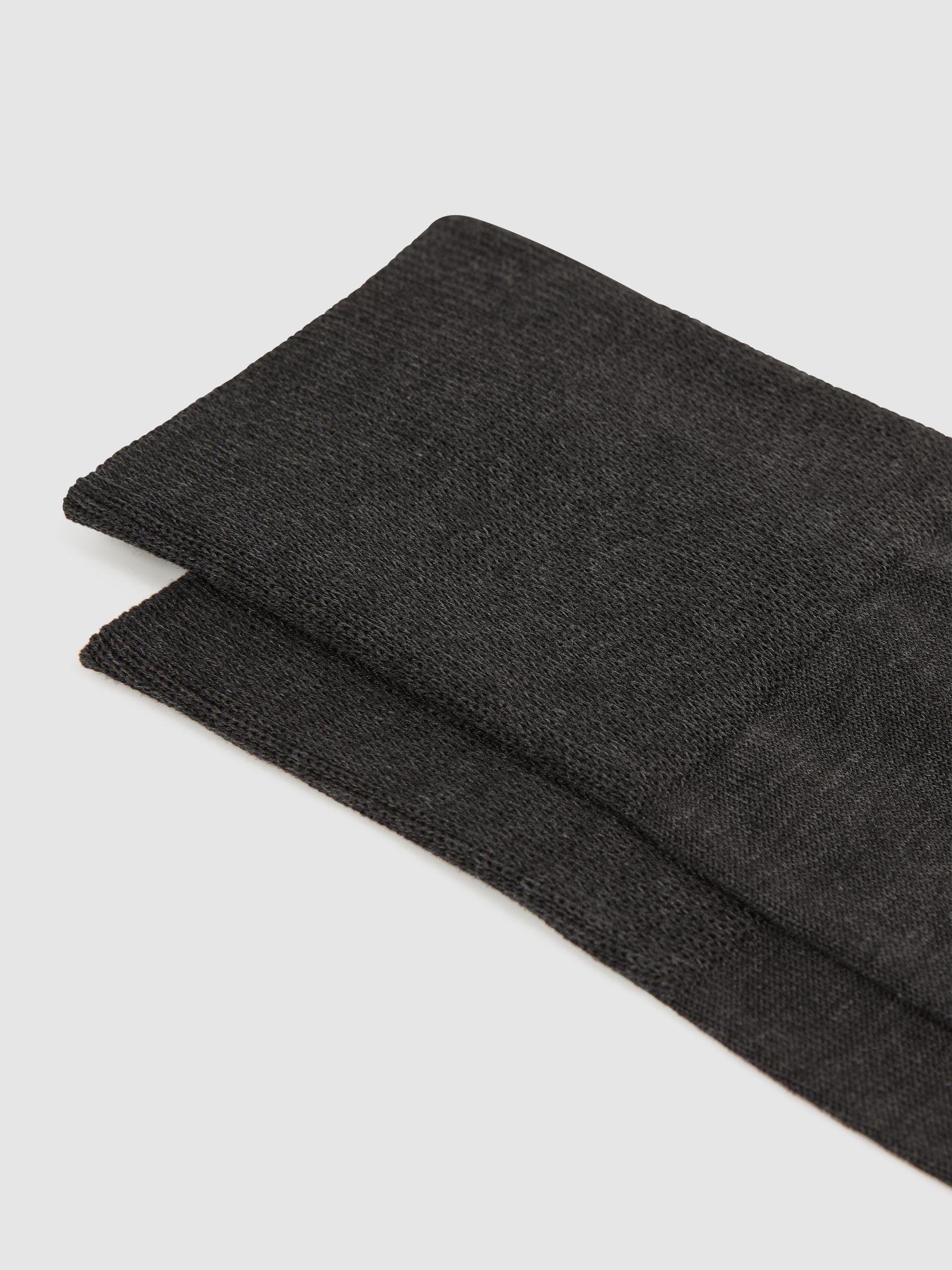Falke Crew Socks in Dark Grey Product Image
