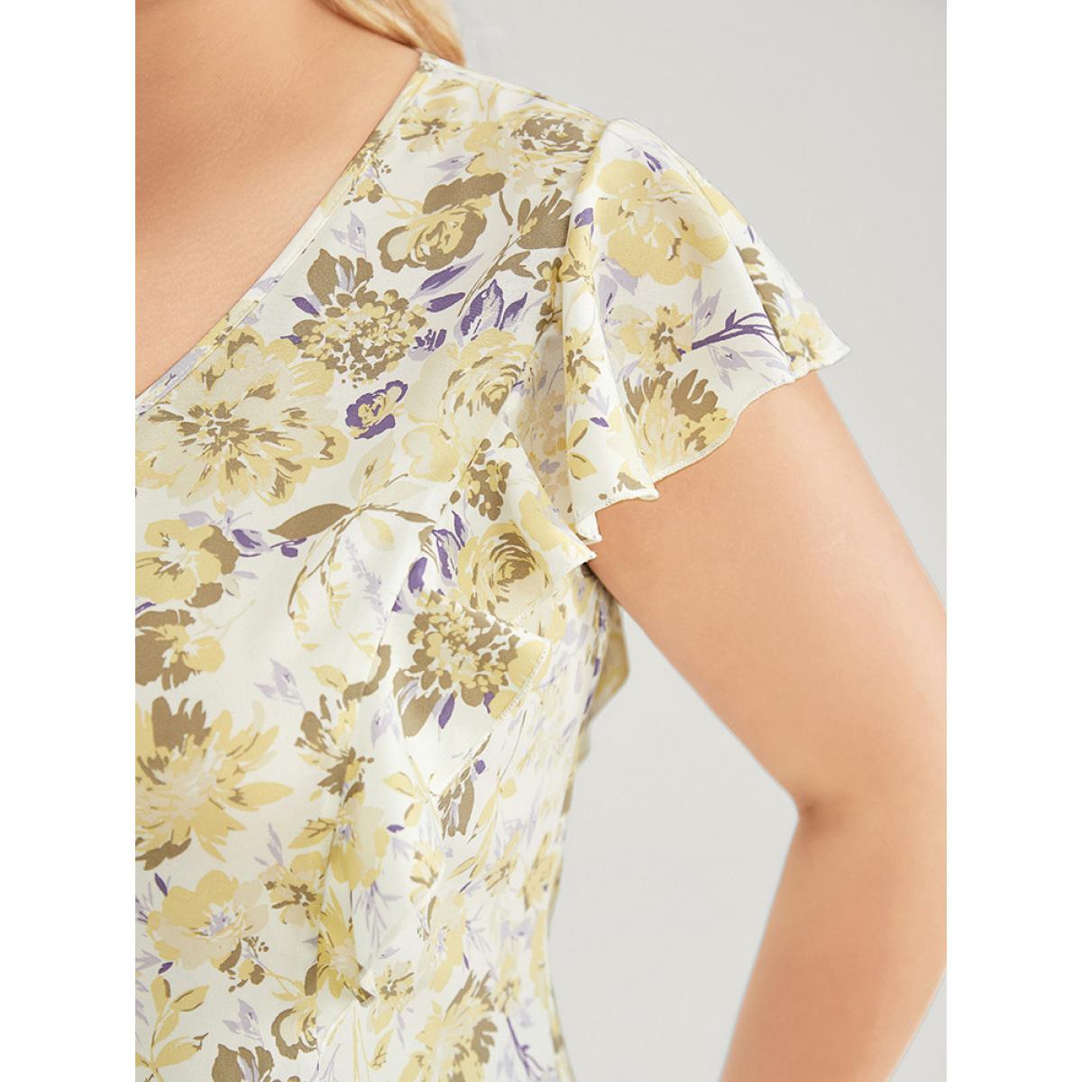 Plus Size White Floral Print V Neck Ruffle Trim Cap Sleeve Blouse Women Elegant Cap Sleeve V-neck Dailywear Blouses BloomChic 28/5X Product Image