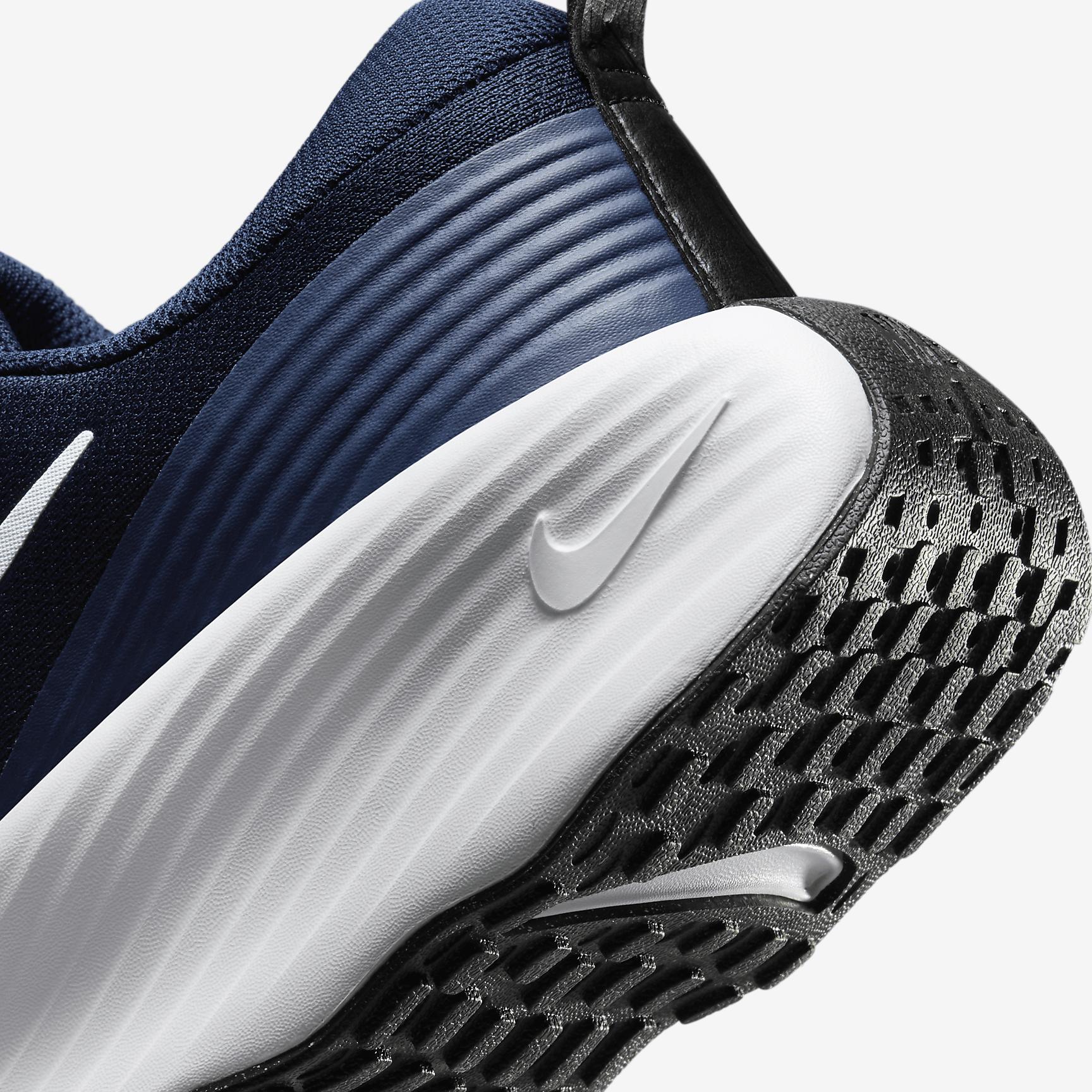 Nike Promina Men's Walking Shoes Product Image