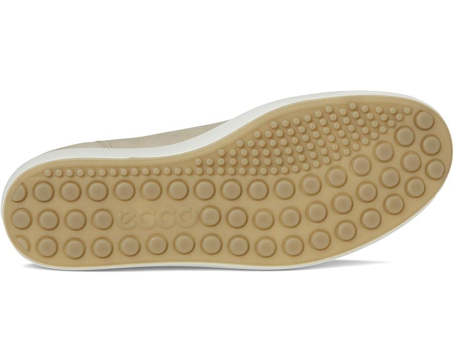 Soft 7 Easy Slip Sneaker Product Image