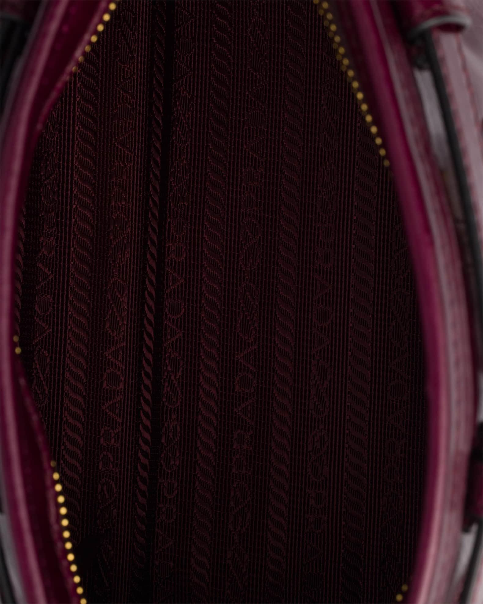 Small Lux Calf Leather Shoulder Bag Product Image