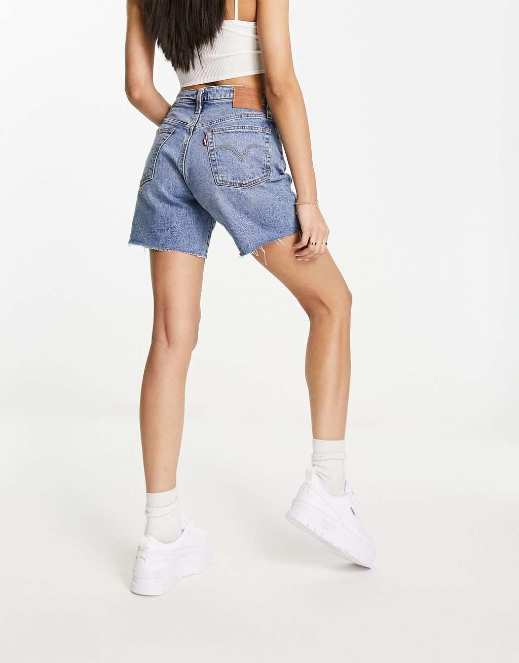 Levi's 501 original mid thigh shorts in mid wash blue Product Image