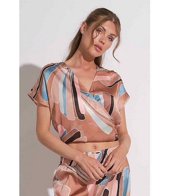 ELAN Coordinating Printed V-Neck Short Sleeve Top Product Image