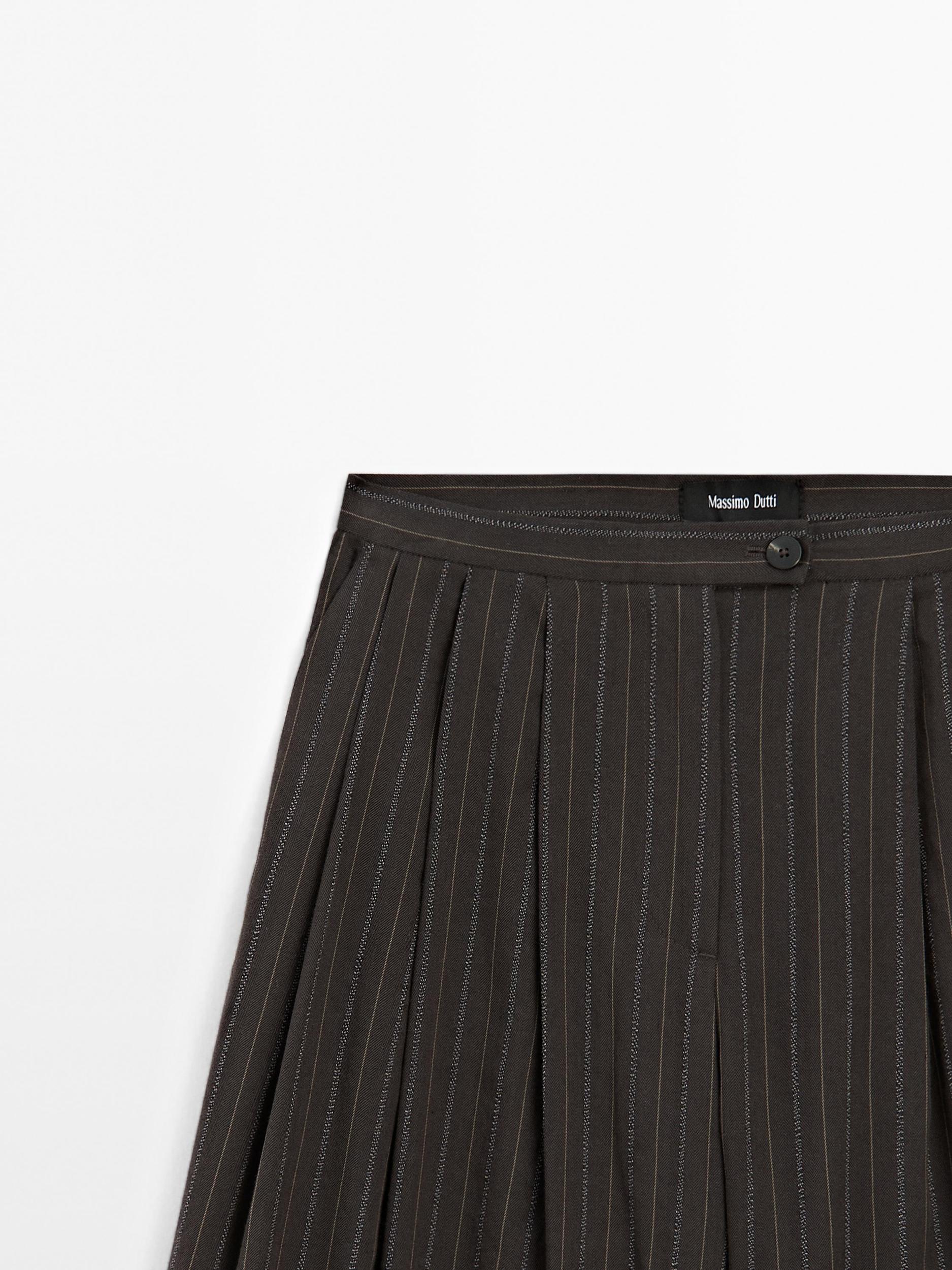 Wide-leg trousers with triple dart detail Product Image