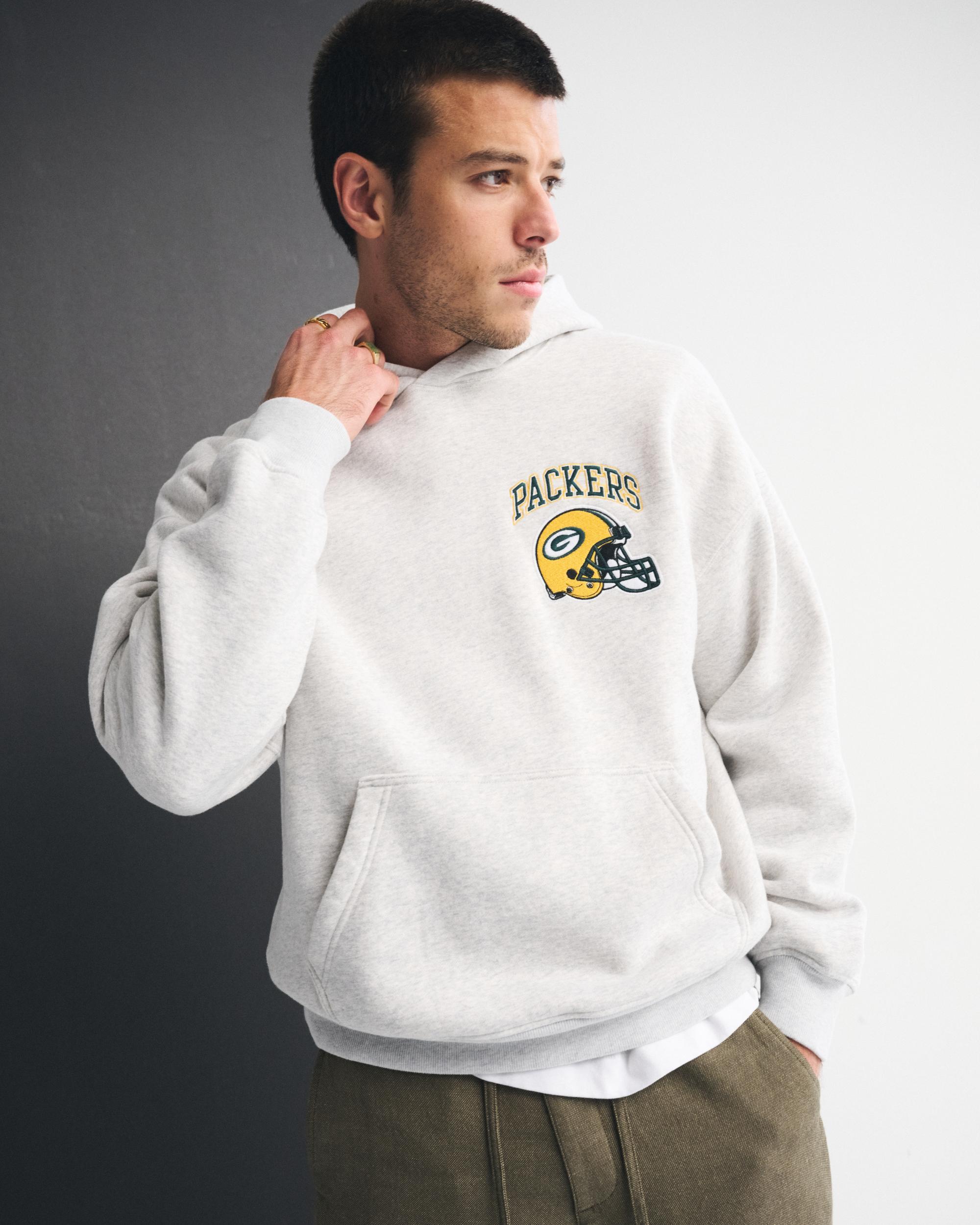 Chicago Bears Graphic Popover Hoodie Product Image
