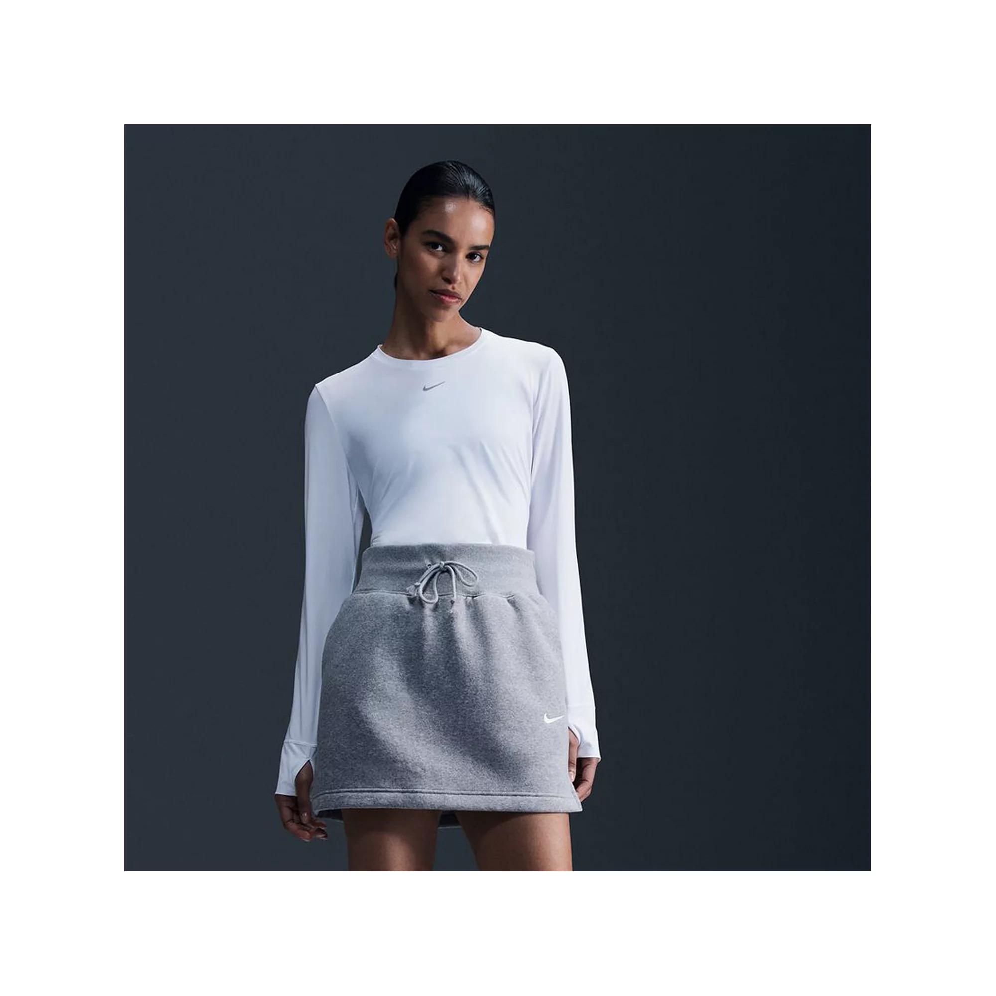 Nike Womens One Classic Dri-FIT Long-Sleeve Top | FN2801-100 Product Image