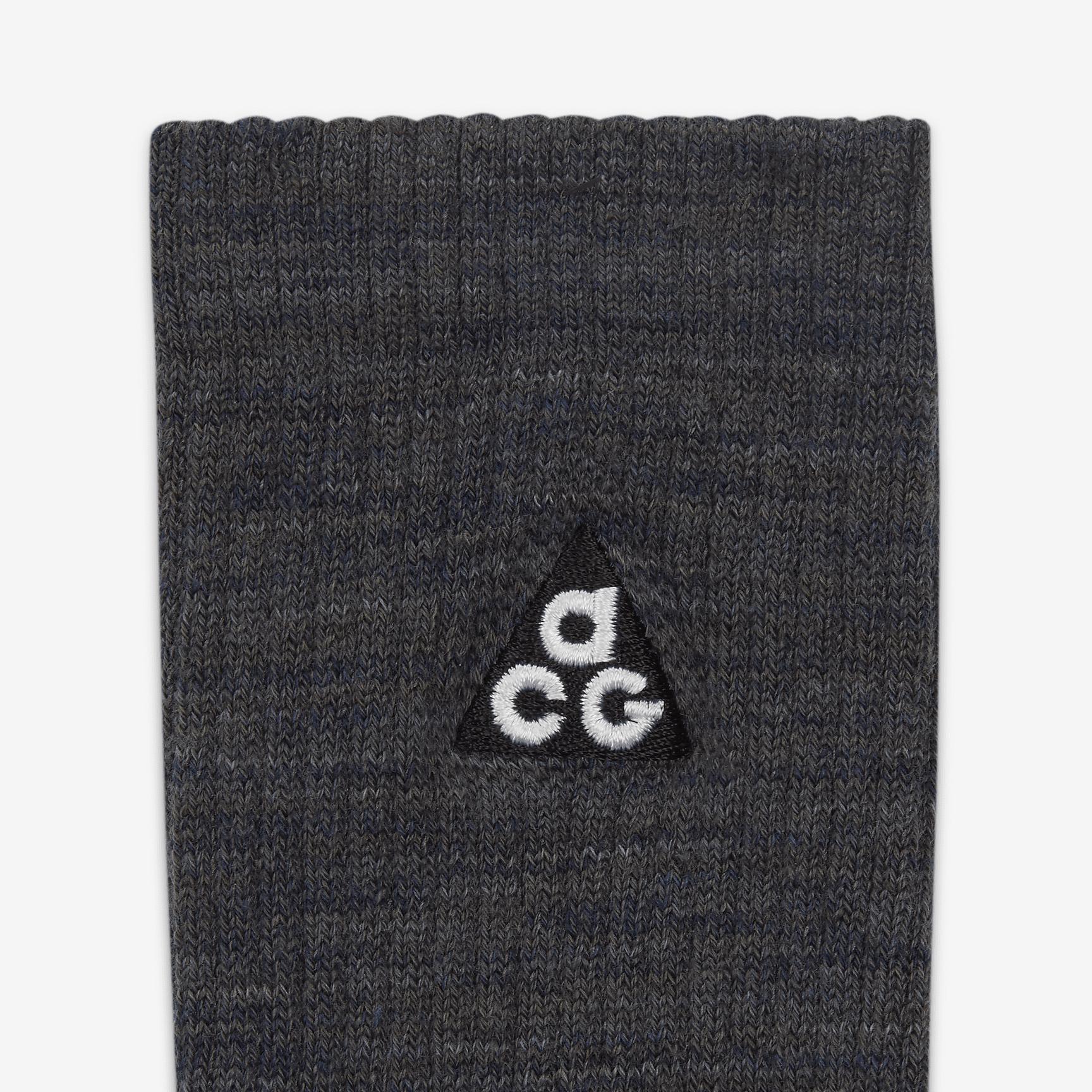 Unisex Nike ACG Everyday Cushioned Crew Socks (1 Pair) Product Image