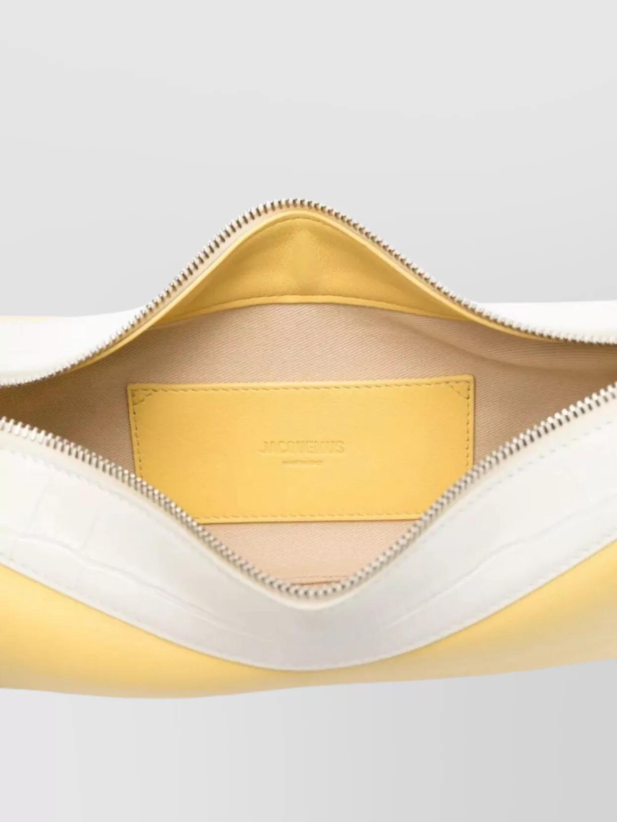 Le Grand Bisou Perle shoulder bag Product Image