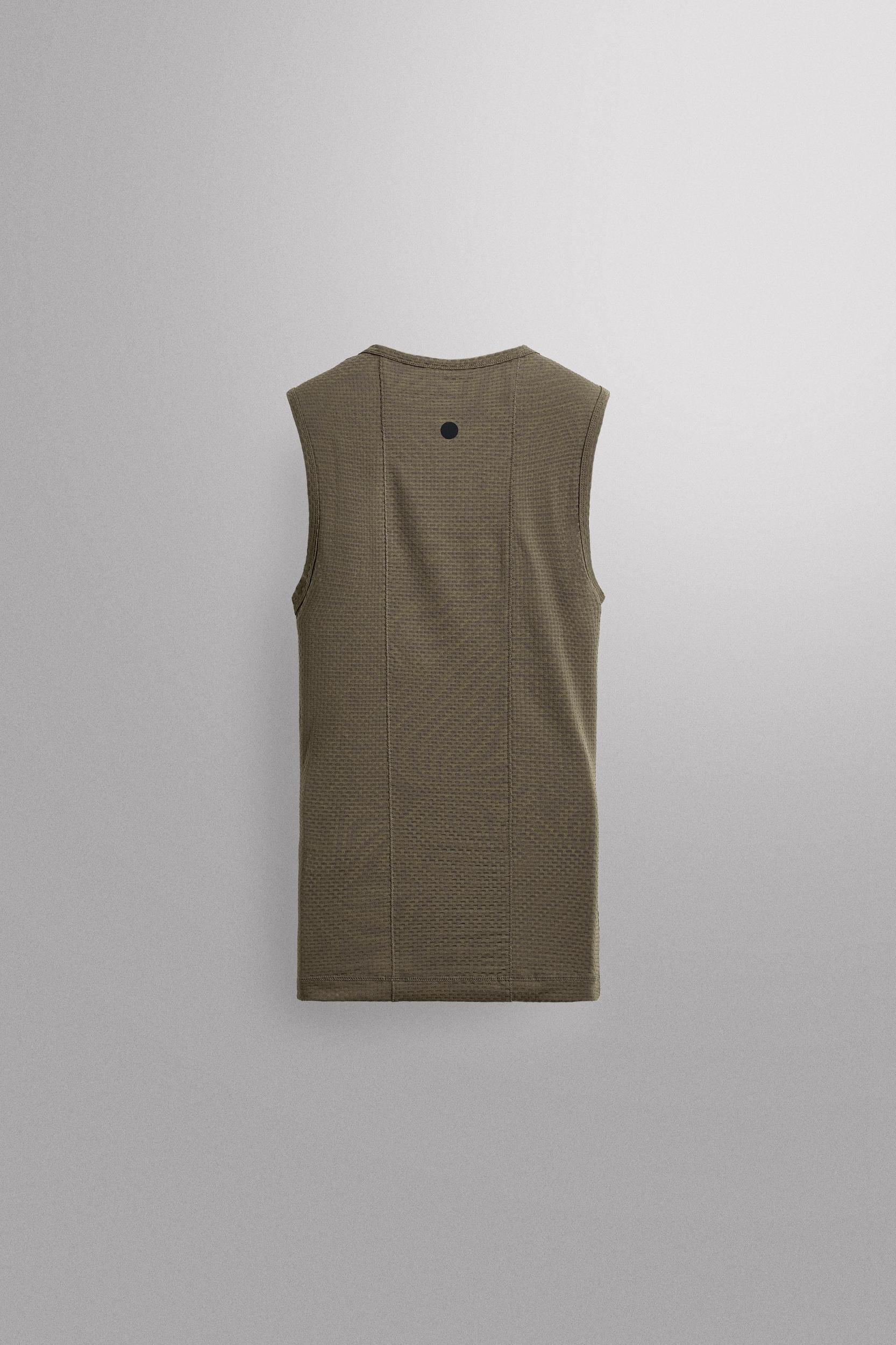 GRAVEL FIRST LAYER TANK TOP Product Image
