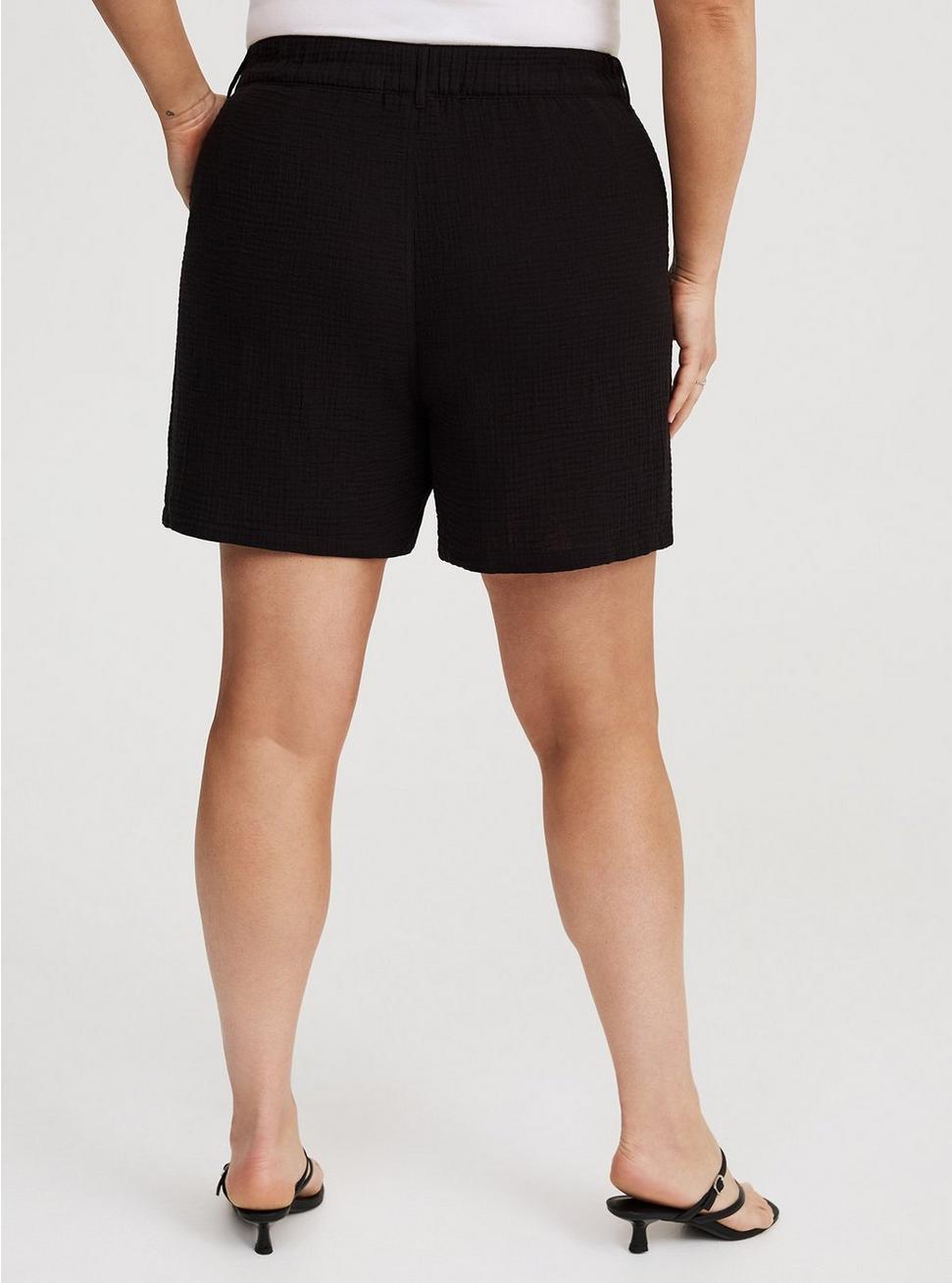 Super High-Rise Trouser Short Product Image