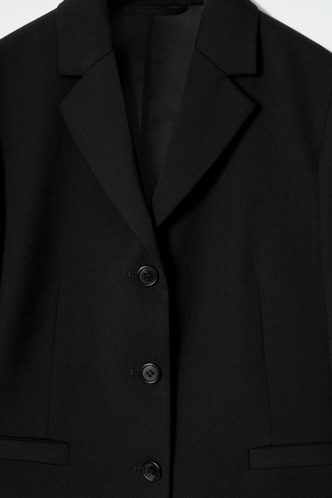 SHORT WOOL BLAZER Product Image