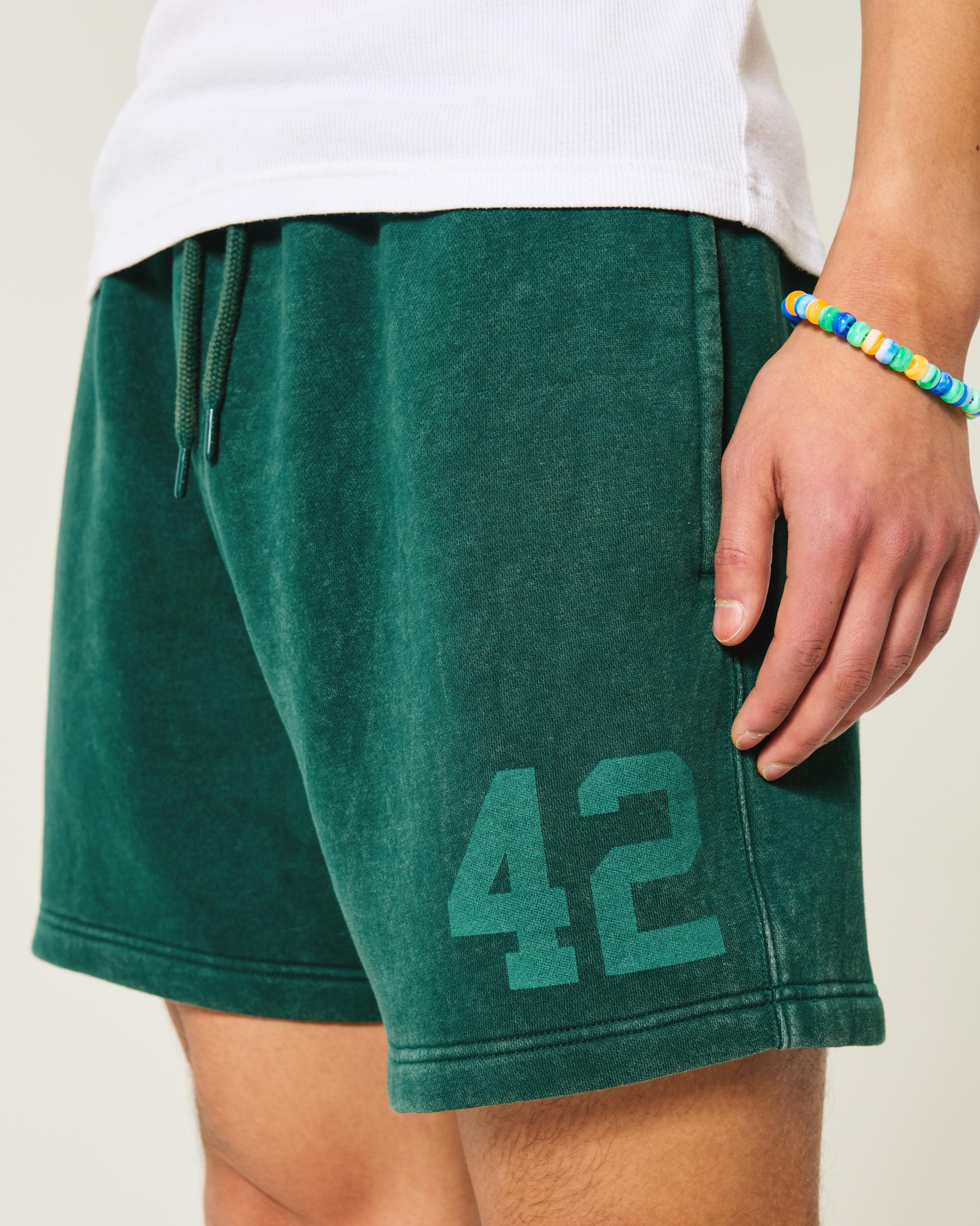 Mid-Thigh Loose Fleece Shorts Product Image