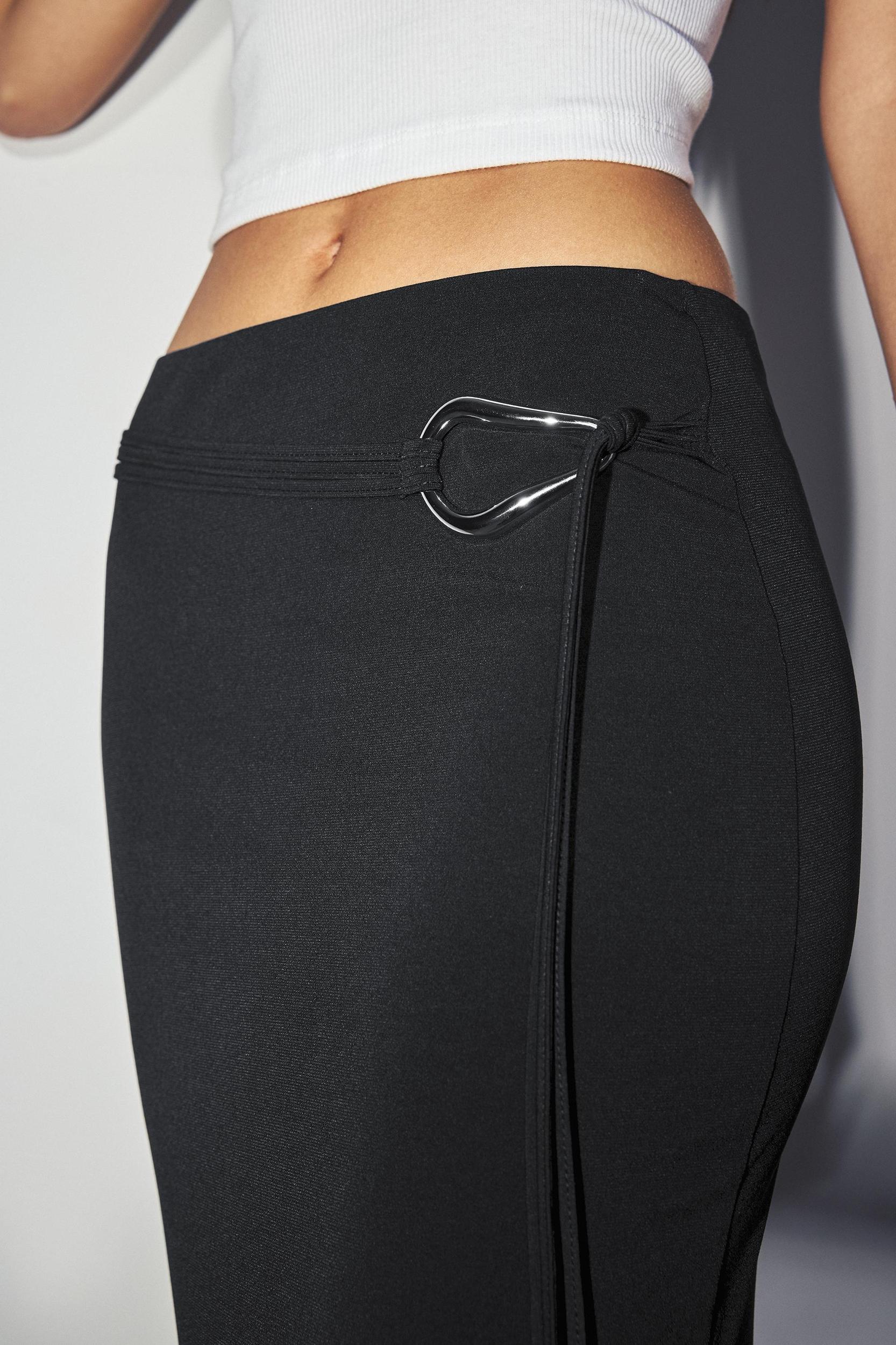 Buckled midi skirt Product Image