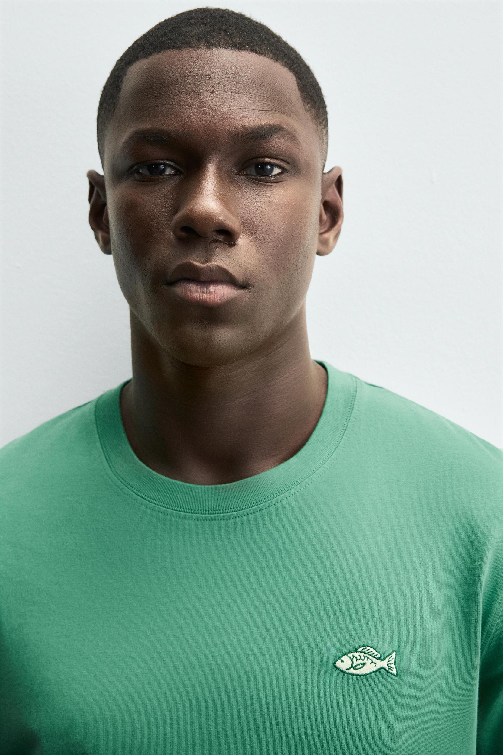 FISH EMBROIDERY T-SHIRT Product Image