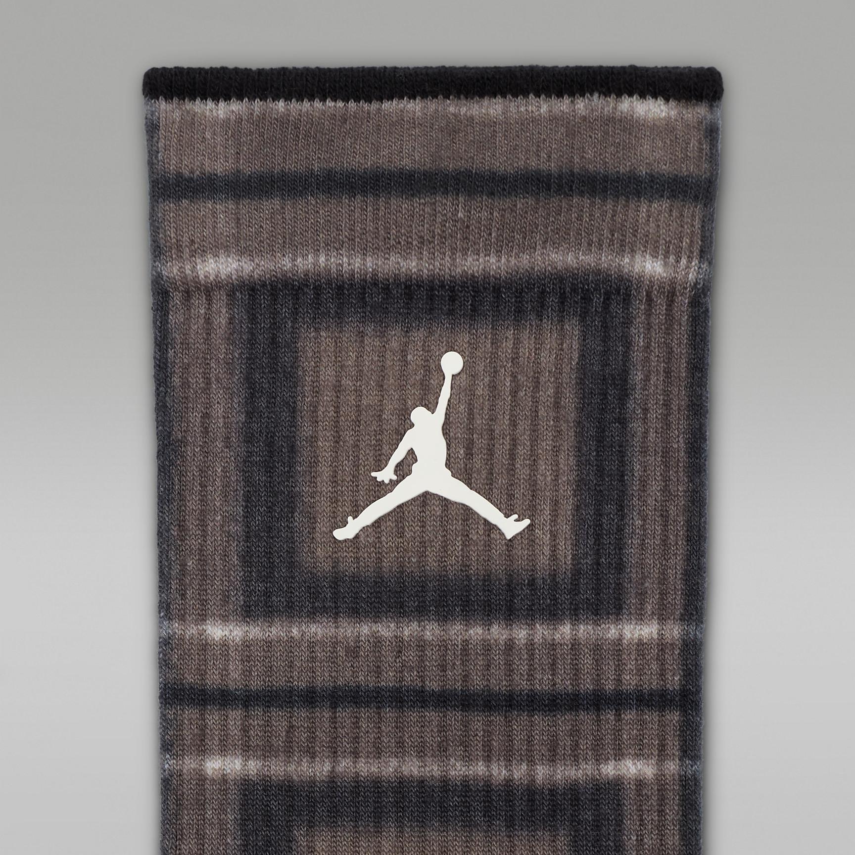 Jordan Everyday Essentials Holiday Crew Socks (1 Pair) Product Image