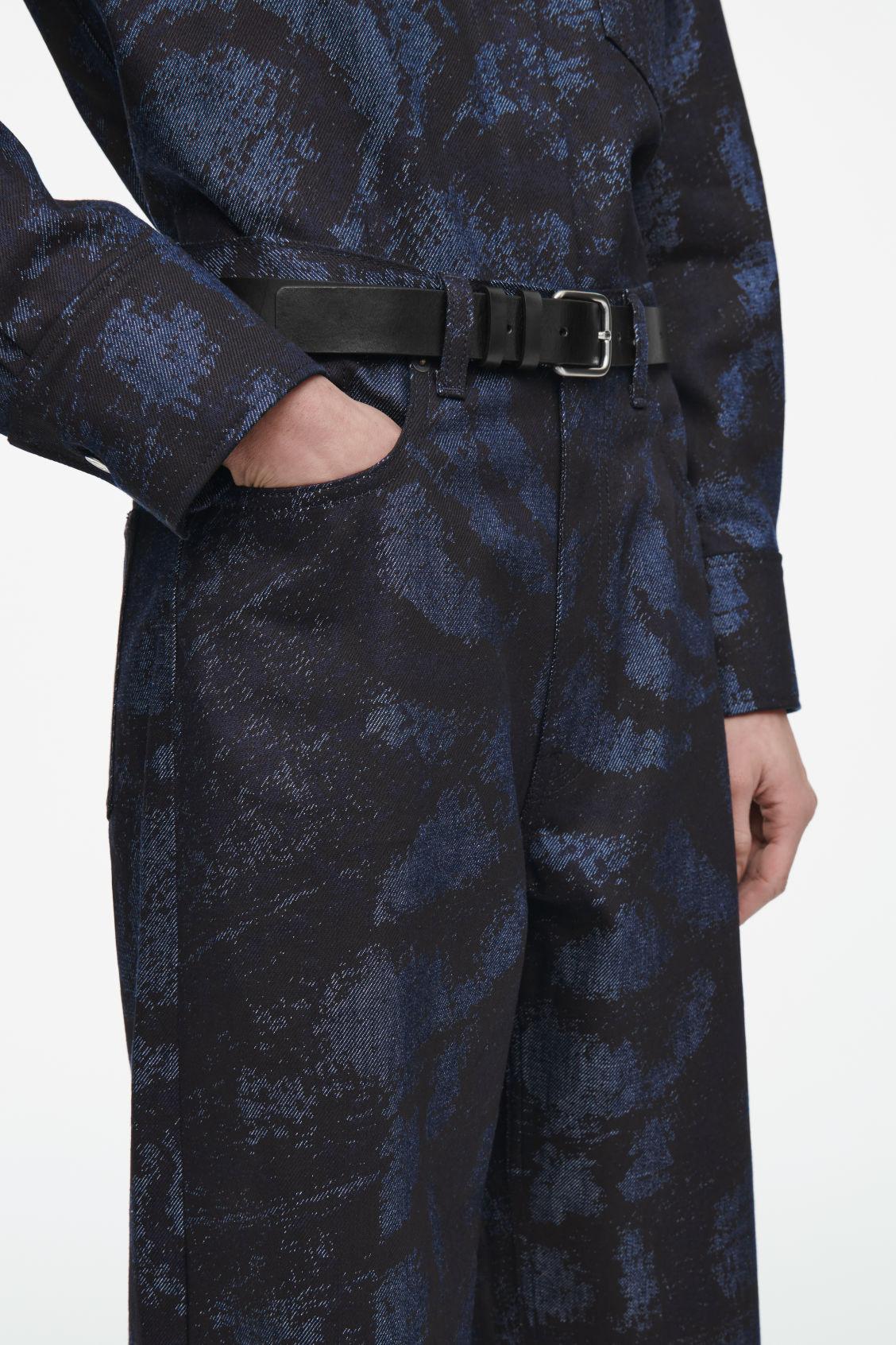 BAY JACQUARD BARREL-LEG JEANS Product Image