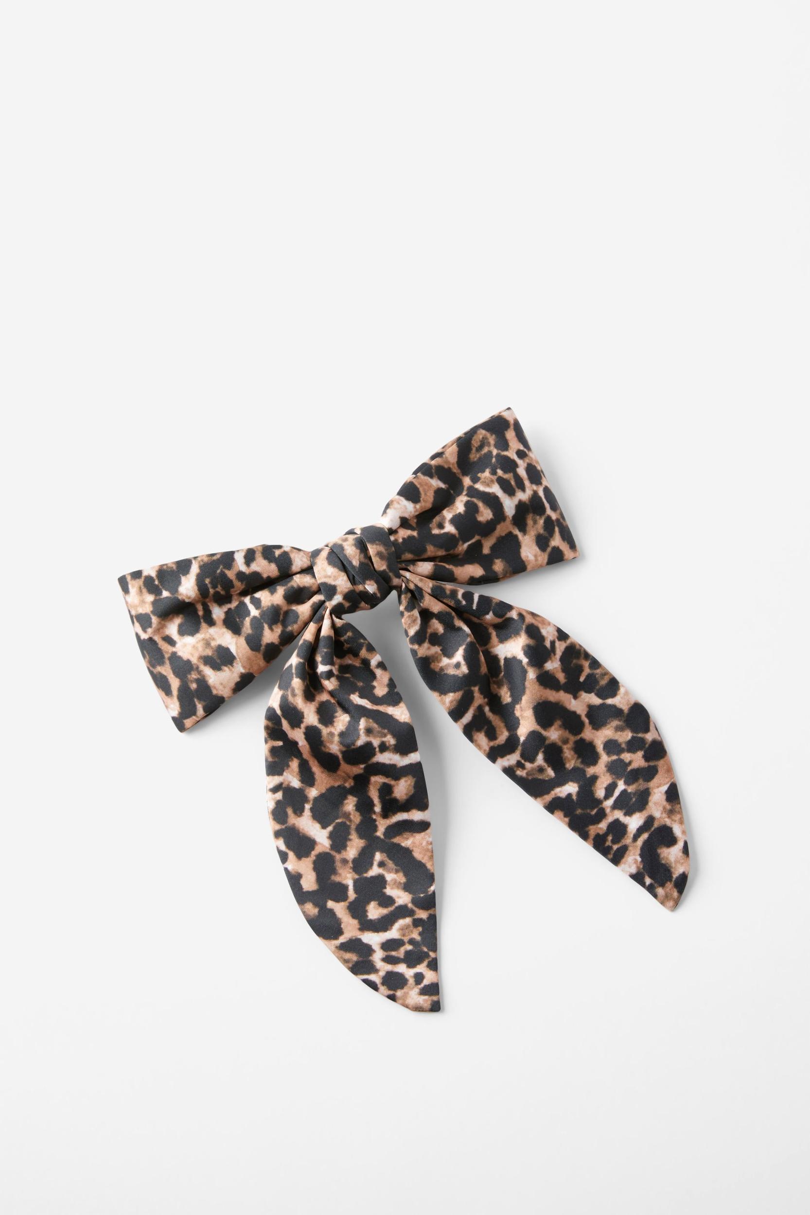 Heidi Hair Bow Product Image