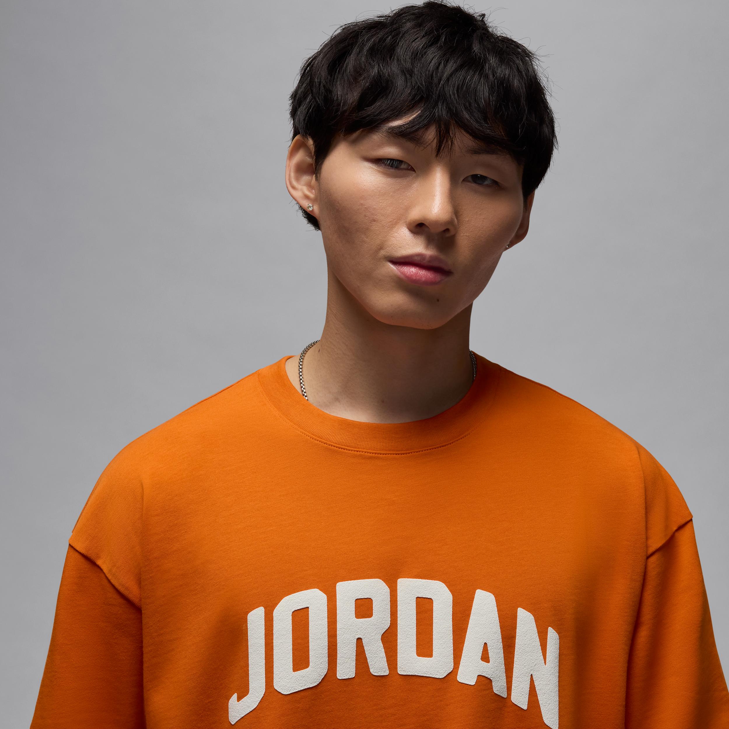 Mens Jordan Flight Essentials T-Shirt | HQ8935-805 Product Image