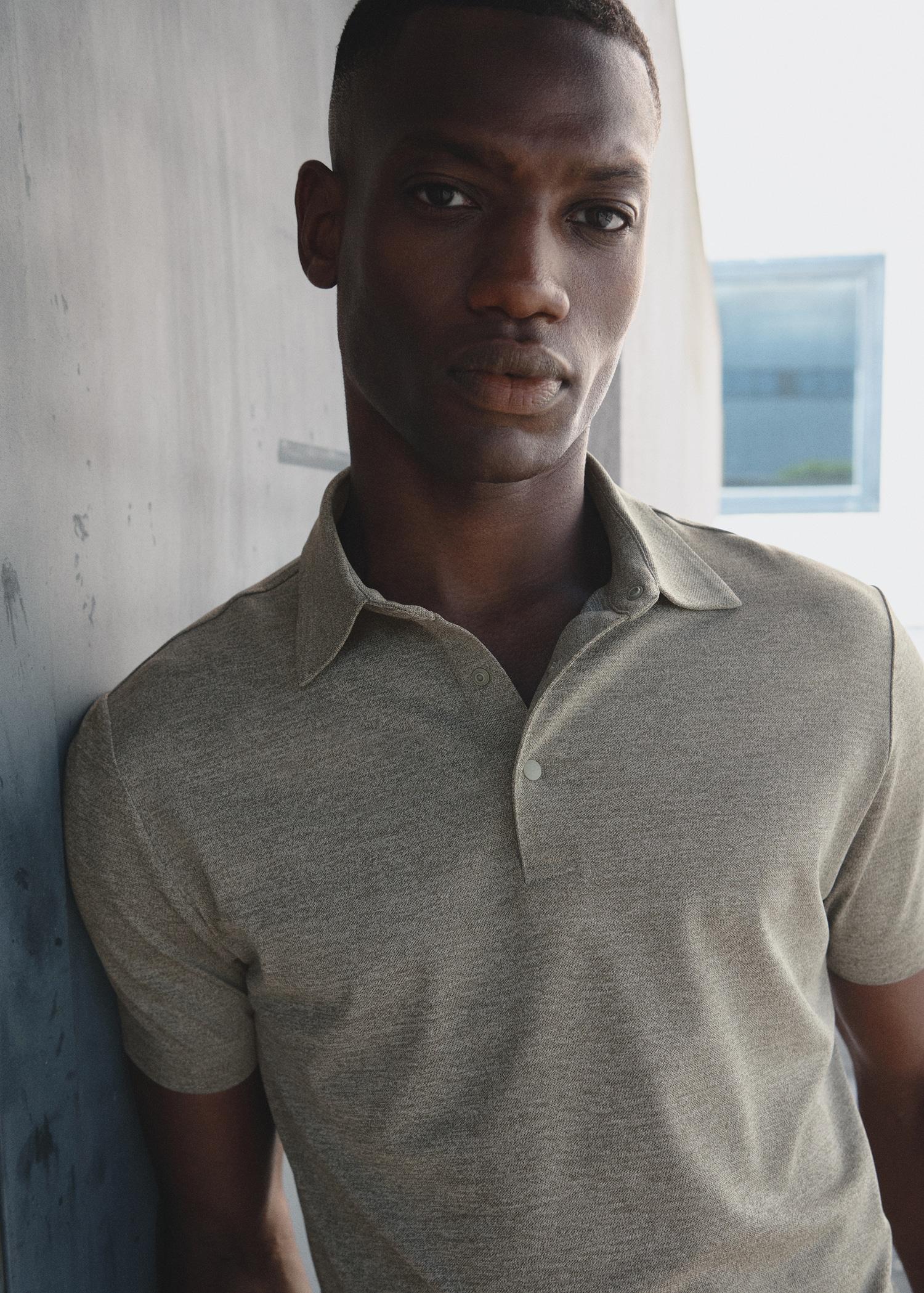 COOLMAX® slim-fit polo shirt - Men | MANGO USA Product Image